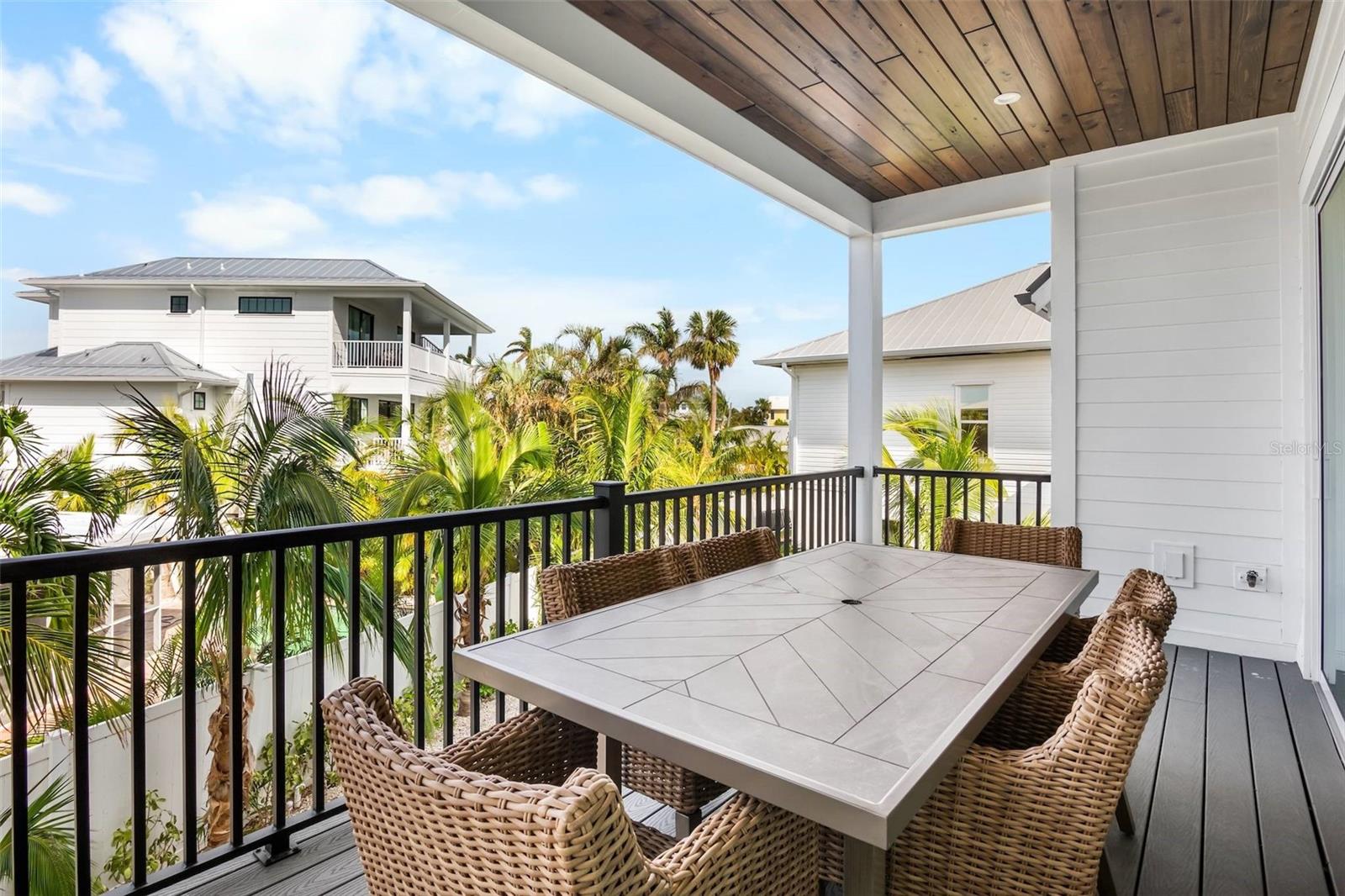 243 S HARBOR DR, HOLMES BEACH, FL, 34217