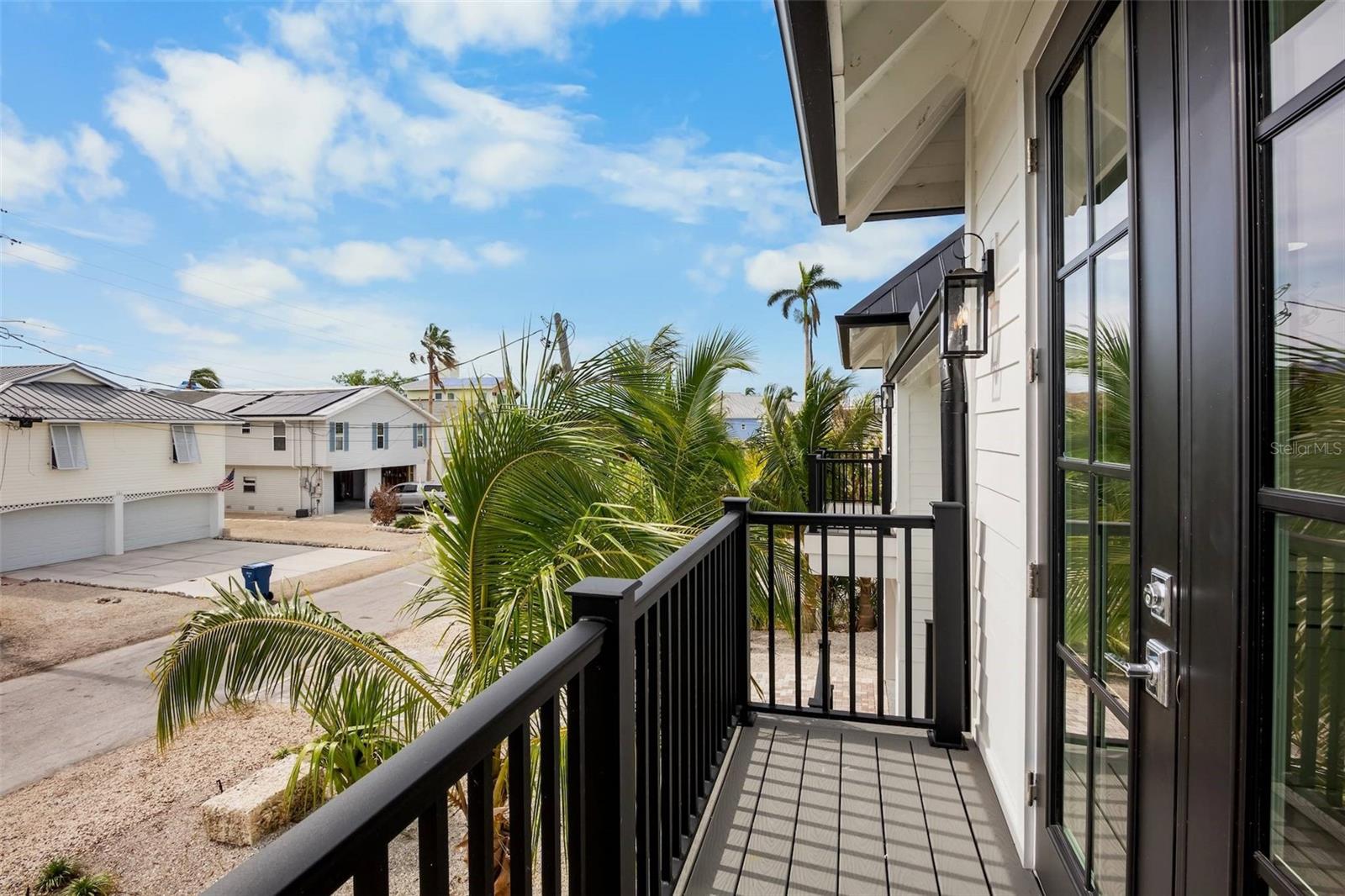 243 S HARBOR DR, HOLMES BEACH, FL, 34217