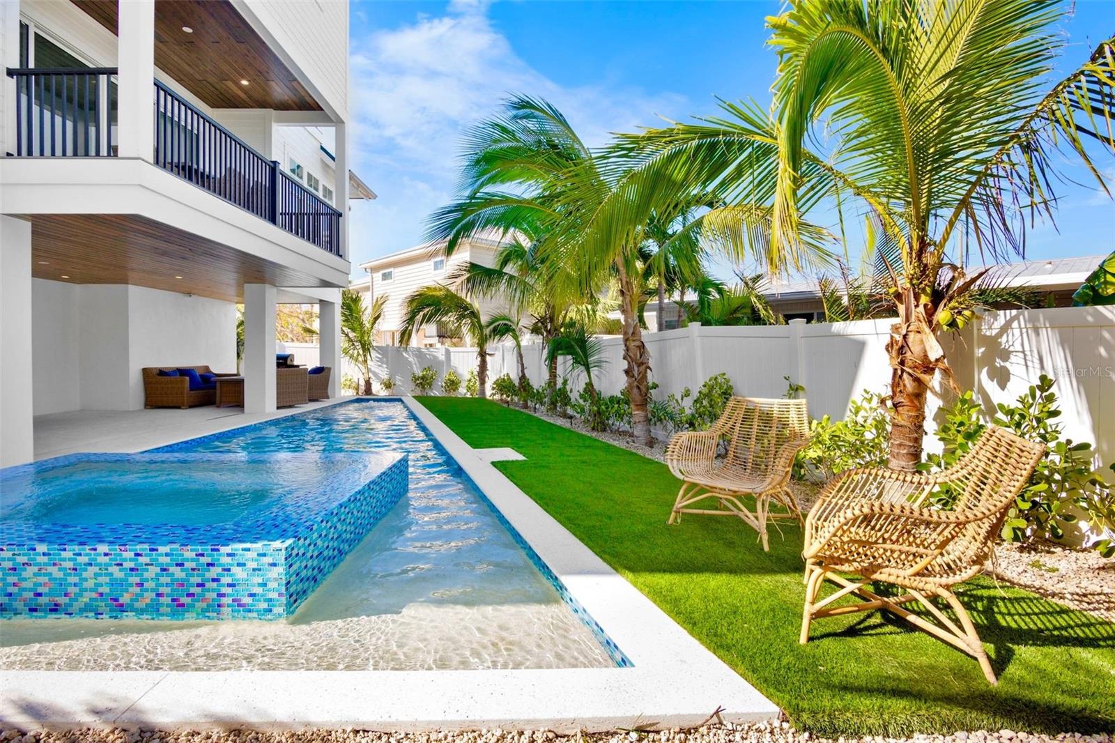 243 S HARBOR DR, HOLMES BEACH, FL, 34217