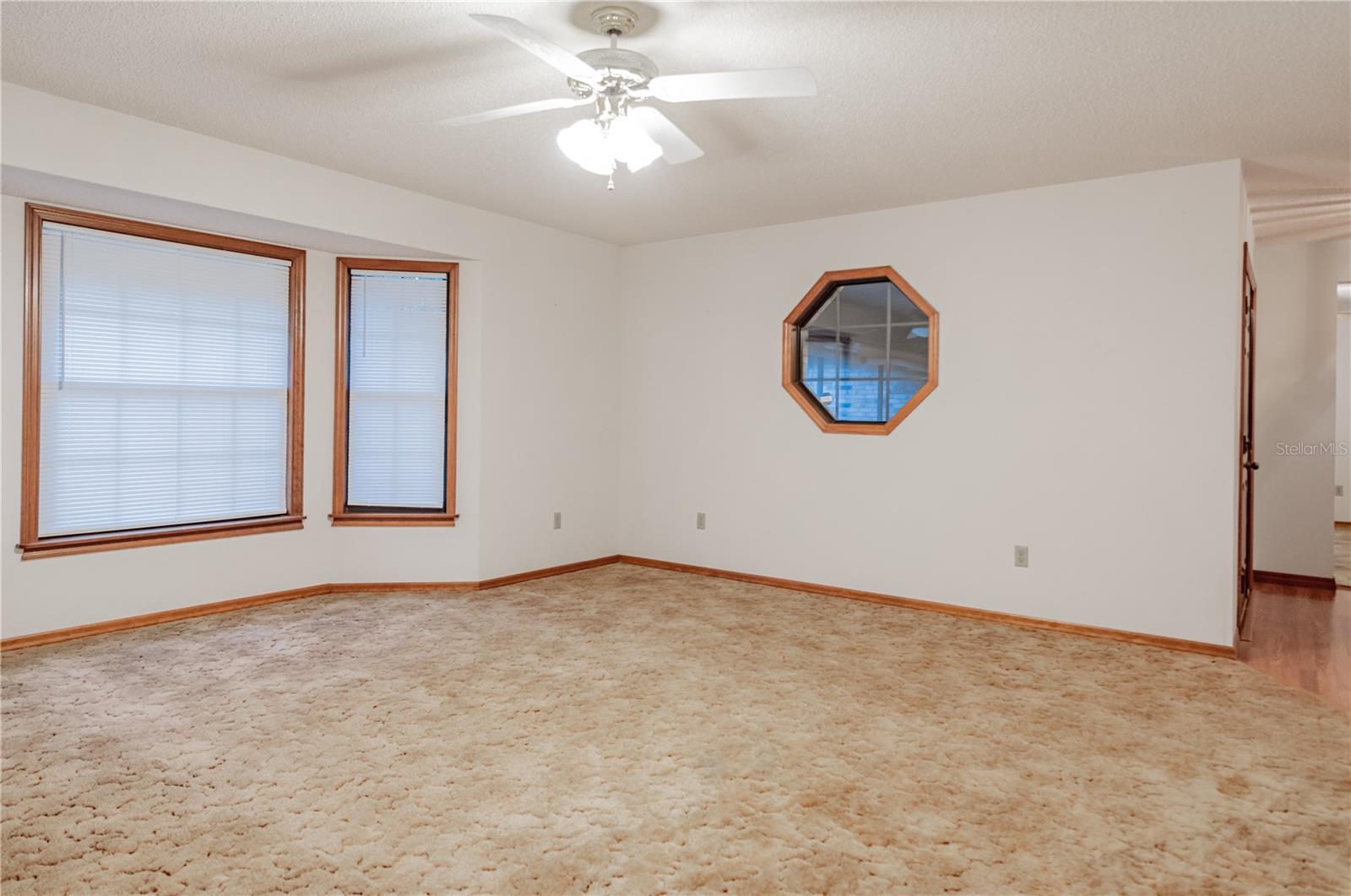 1900 FIREMENS LN, DELTONA, FL, 32738