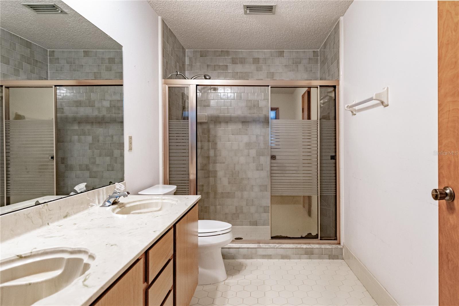 1900 FIREMENS LN, DELTONA, FL, 32738