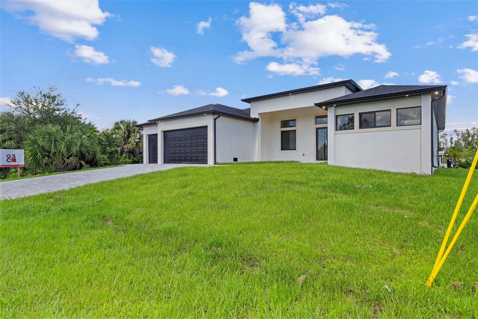 15048 HENNIPEN CIR, PORT CHARLOTTE, FL, 33981