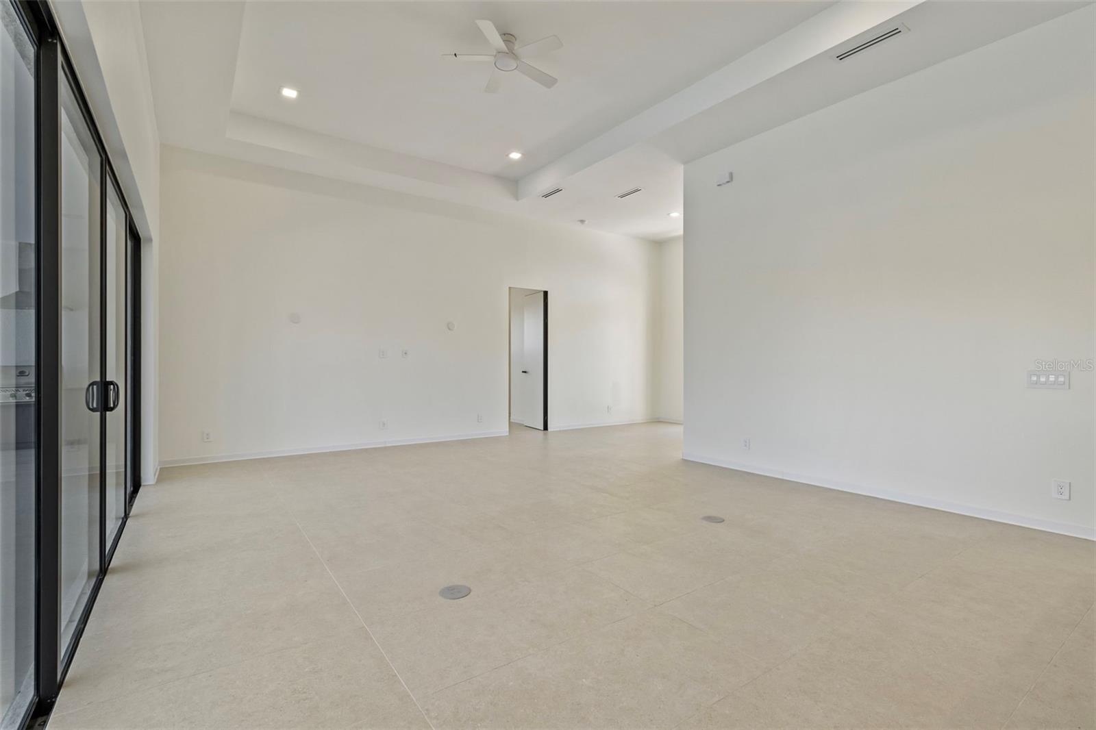 15048 HENNIPEN CIR, PORT CHARLOTTE, FL, 33981