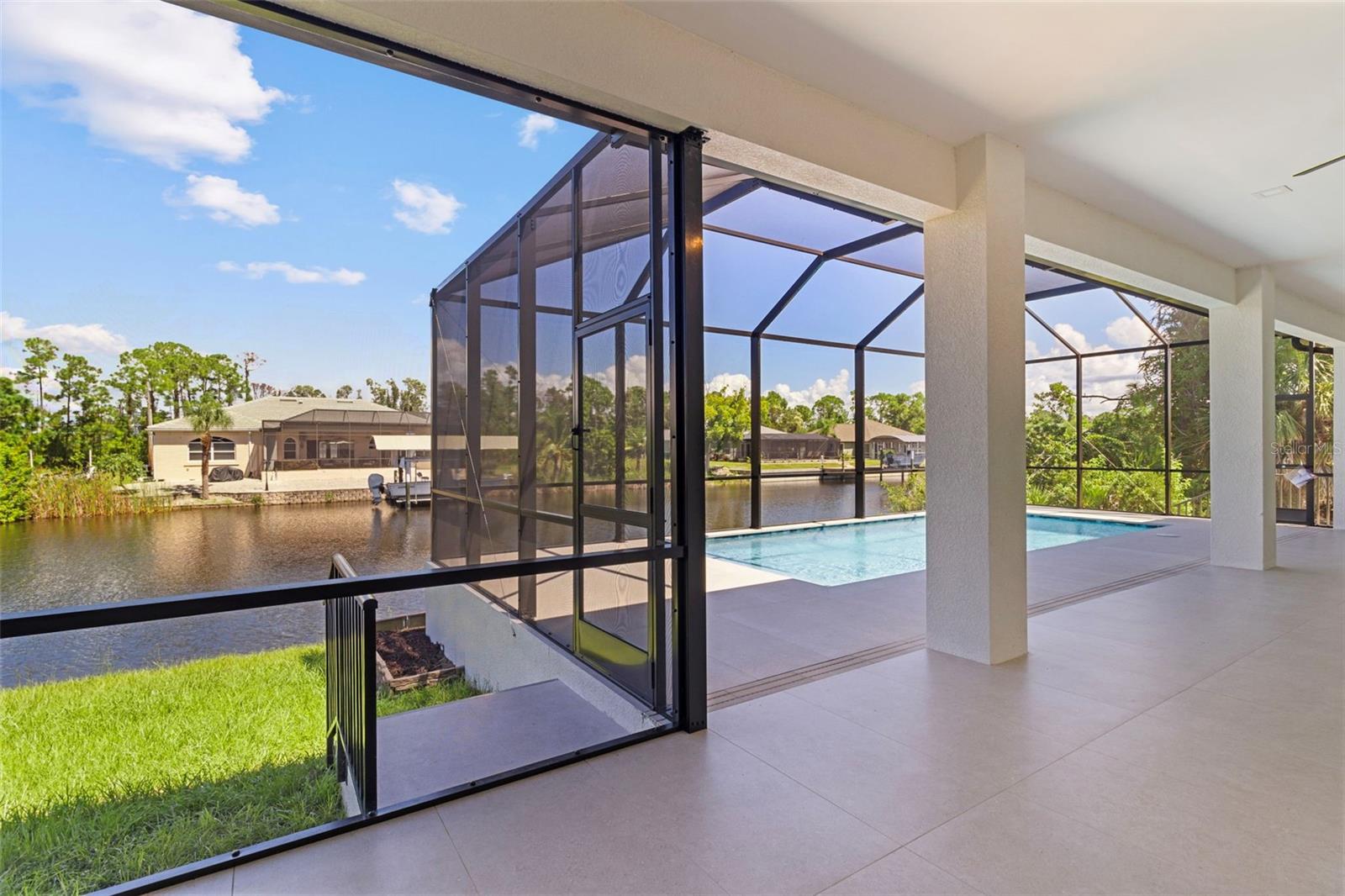 15048 HENNIPEN CIR, PORT CHARLOTTE, FL, 33981