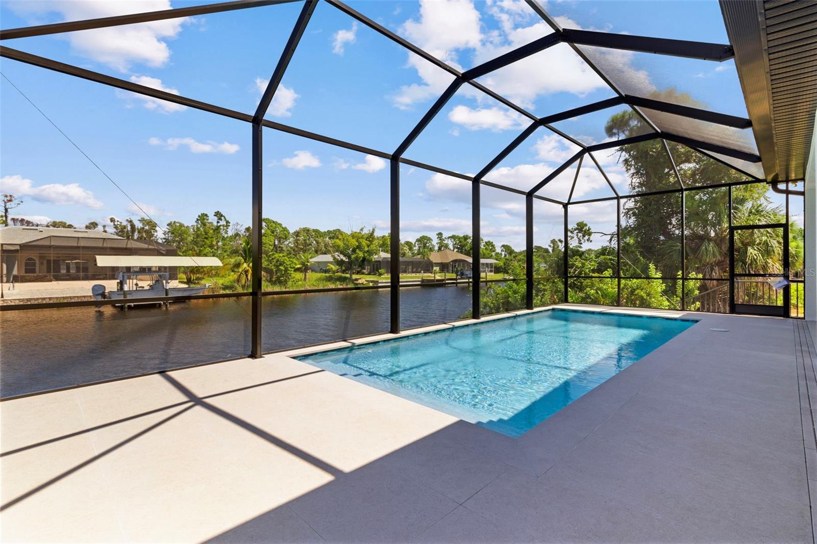 15048 HENNIPEN CIR, PORT CHARLOTTE, FL, 33981