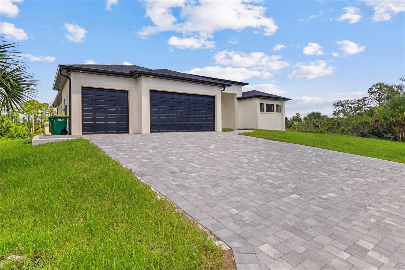 15048 HENNIPEN CIR, PORT CHARLOTTE, FL, 33981