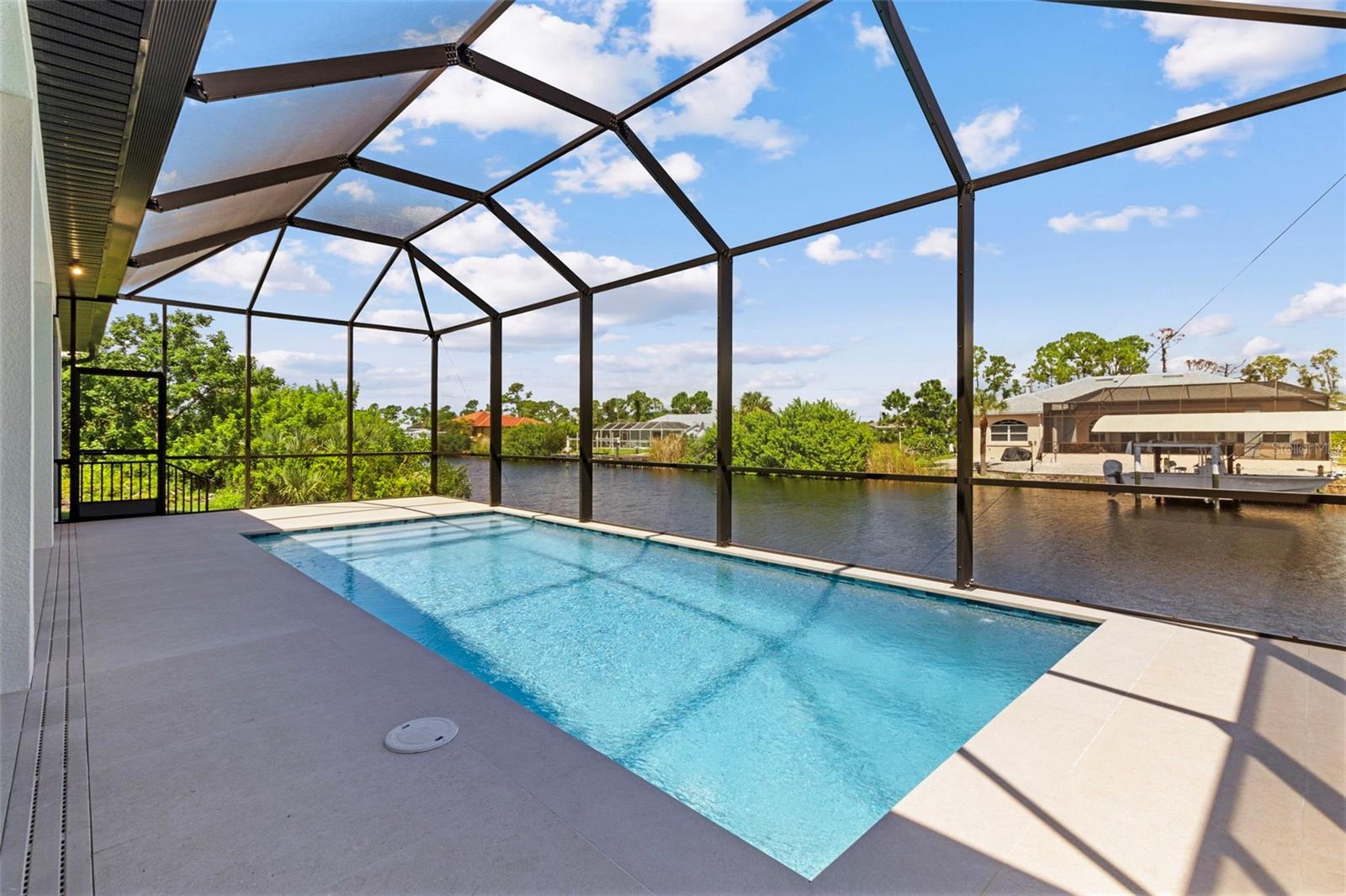 15048 HENNIPEN CIR, PORT CHARLOTTE, FL, 33981