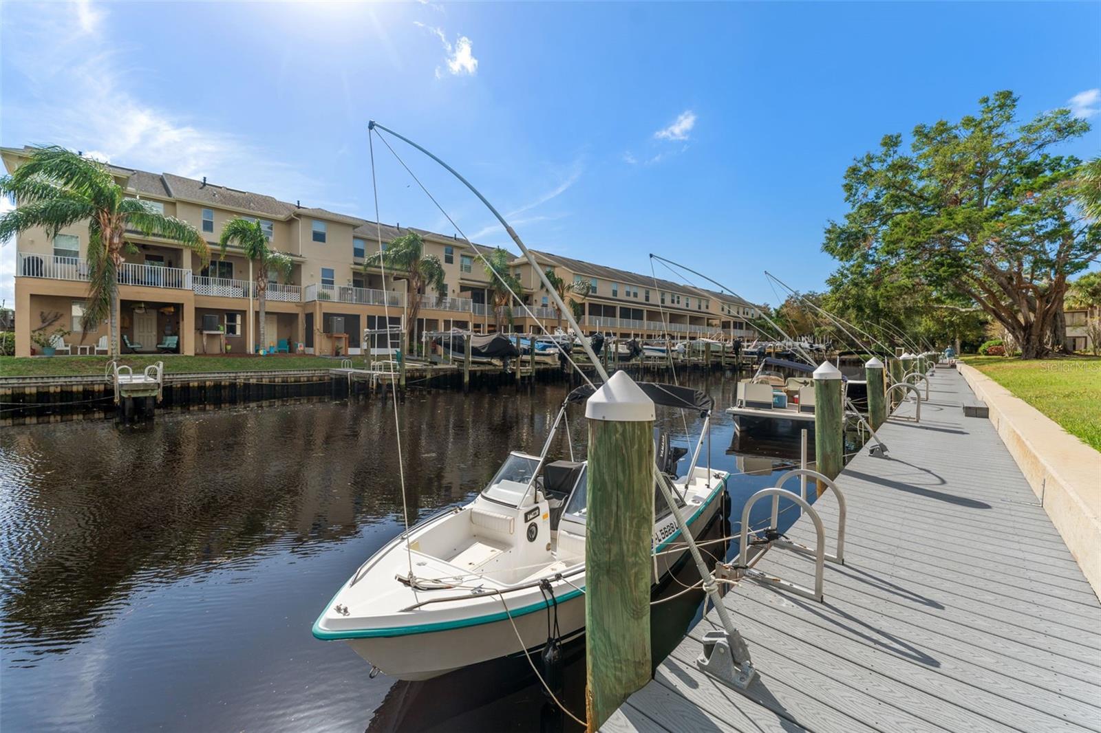 356 MOORINGS COVE DR #356, TARPON SPRINGS, FL, 34689