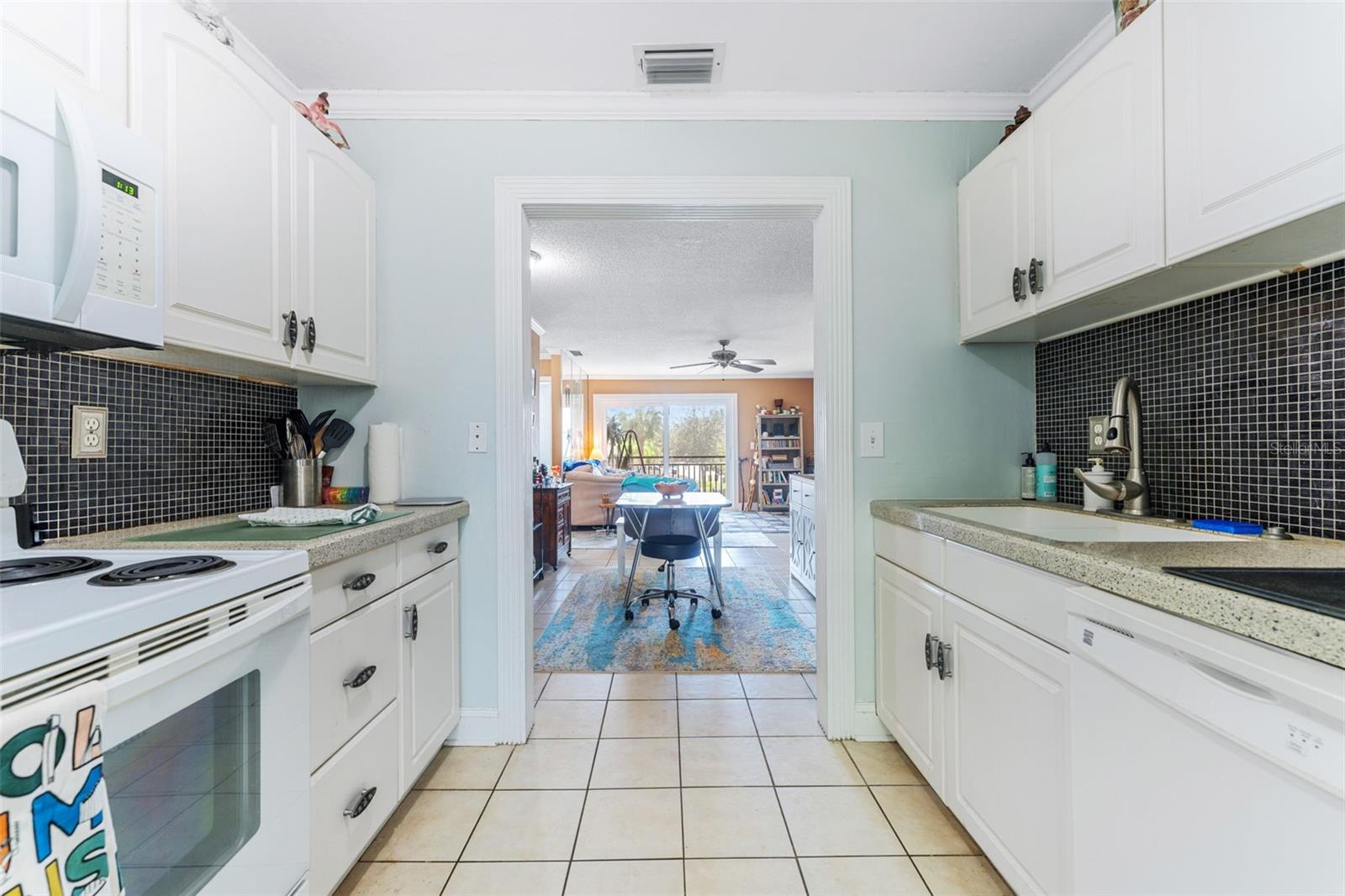 356 MOORINGS COVE DR #356, TARPON SPRINGS, FL, 34689