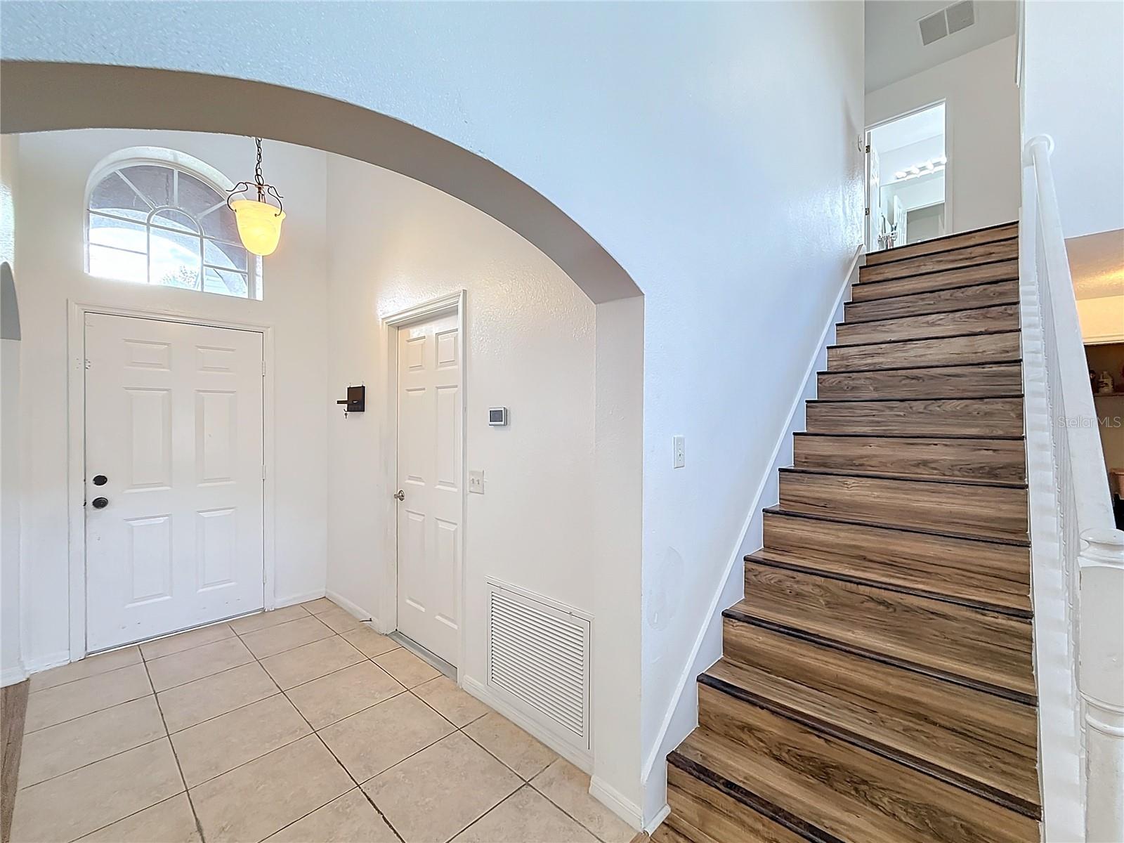 237 RIOMENA CT, ORLANDO, FL, 32809
