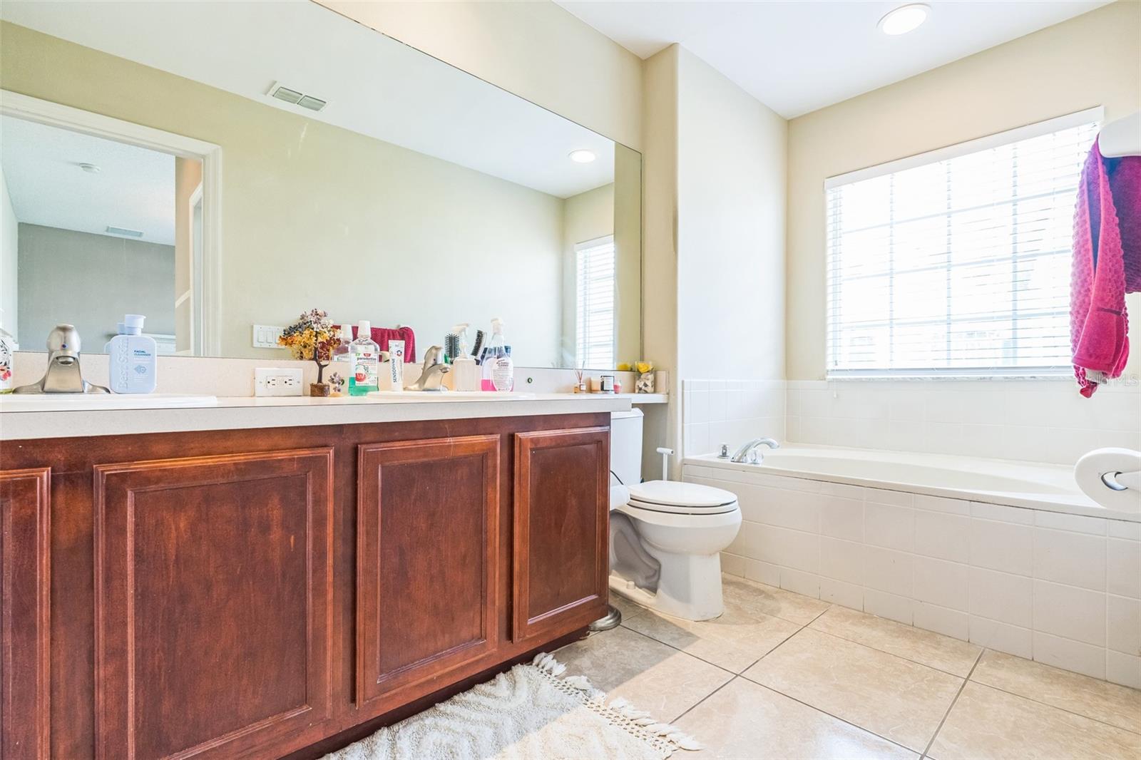 2047 ISLAND BROOK LN, ORLANDO, FL, 32824