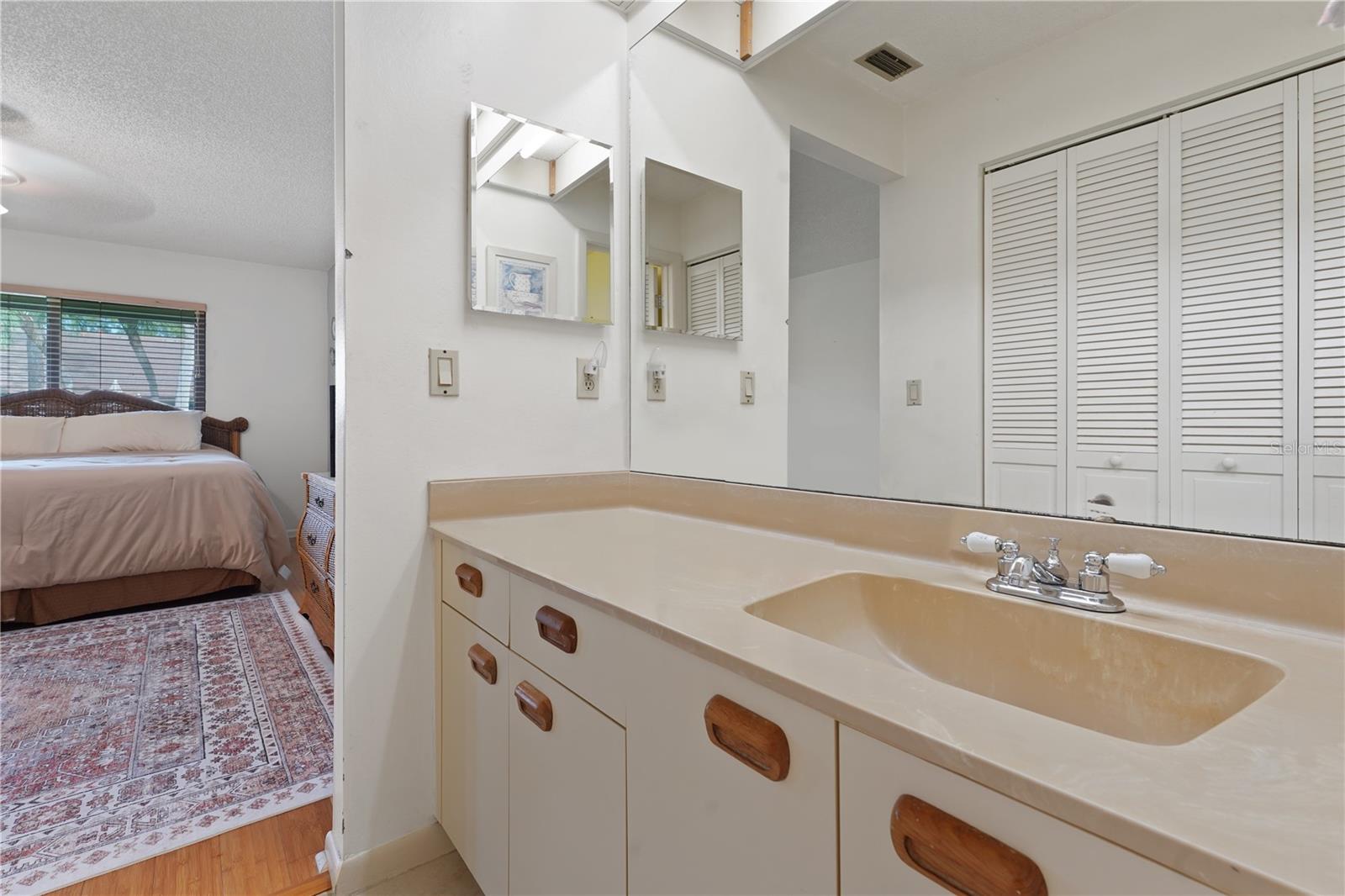 3375 SANDLEHEATH #34, SARASOTA, FL, 34235