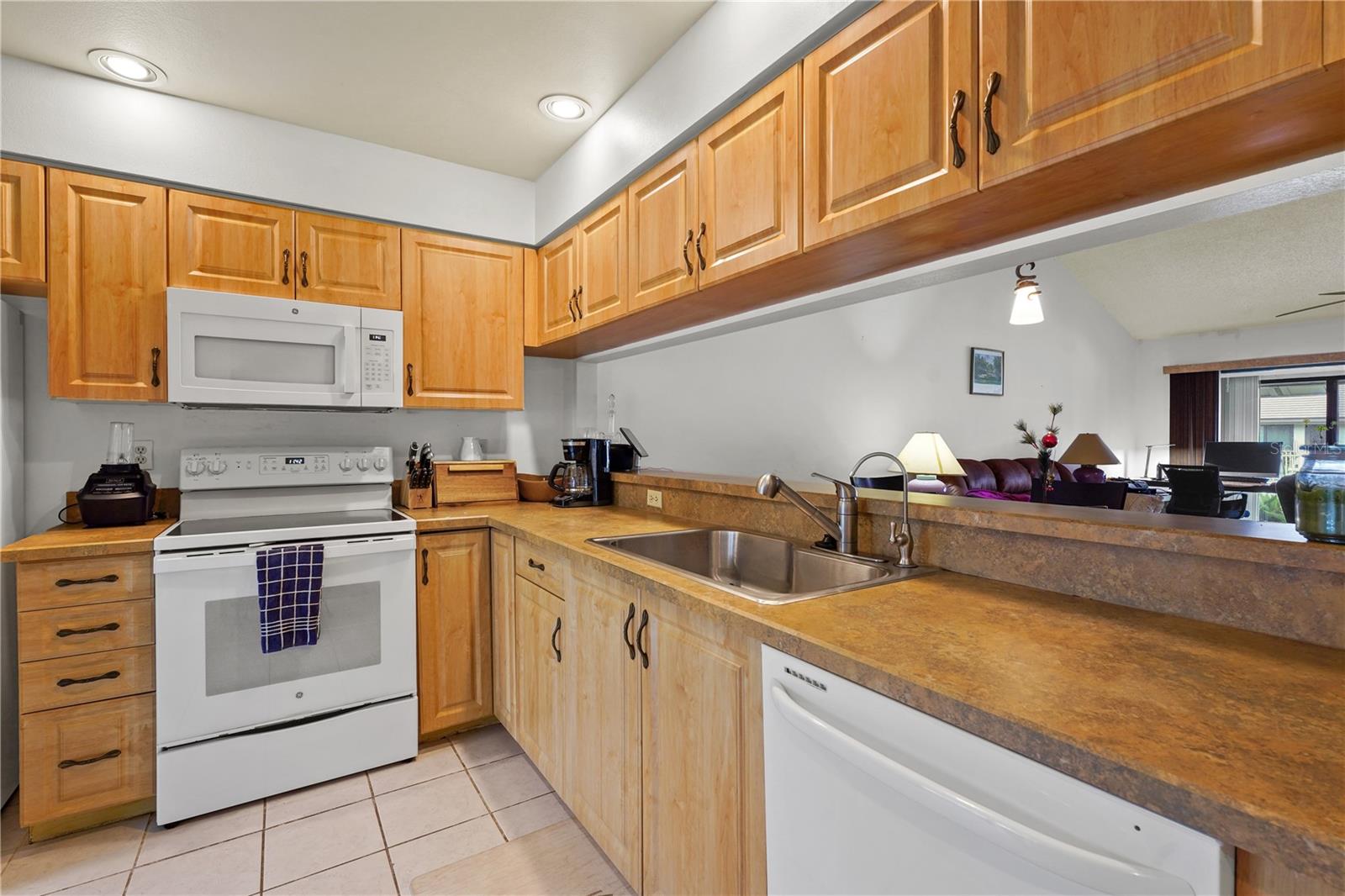 3375 SANDLEHEATH #34, SARASOTA, FL, 34235
