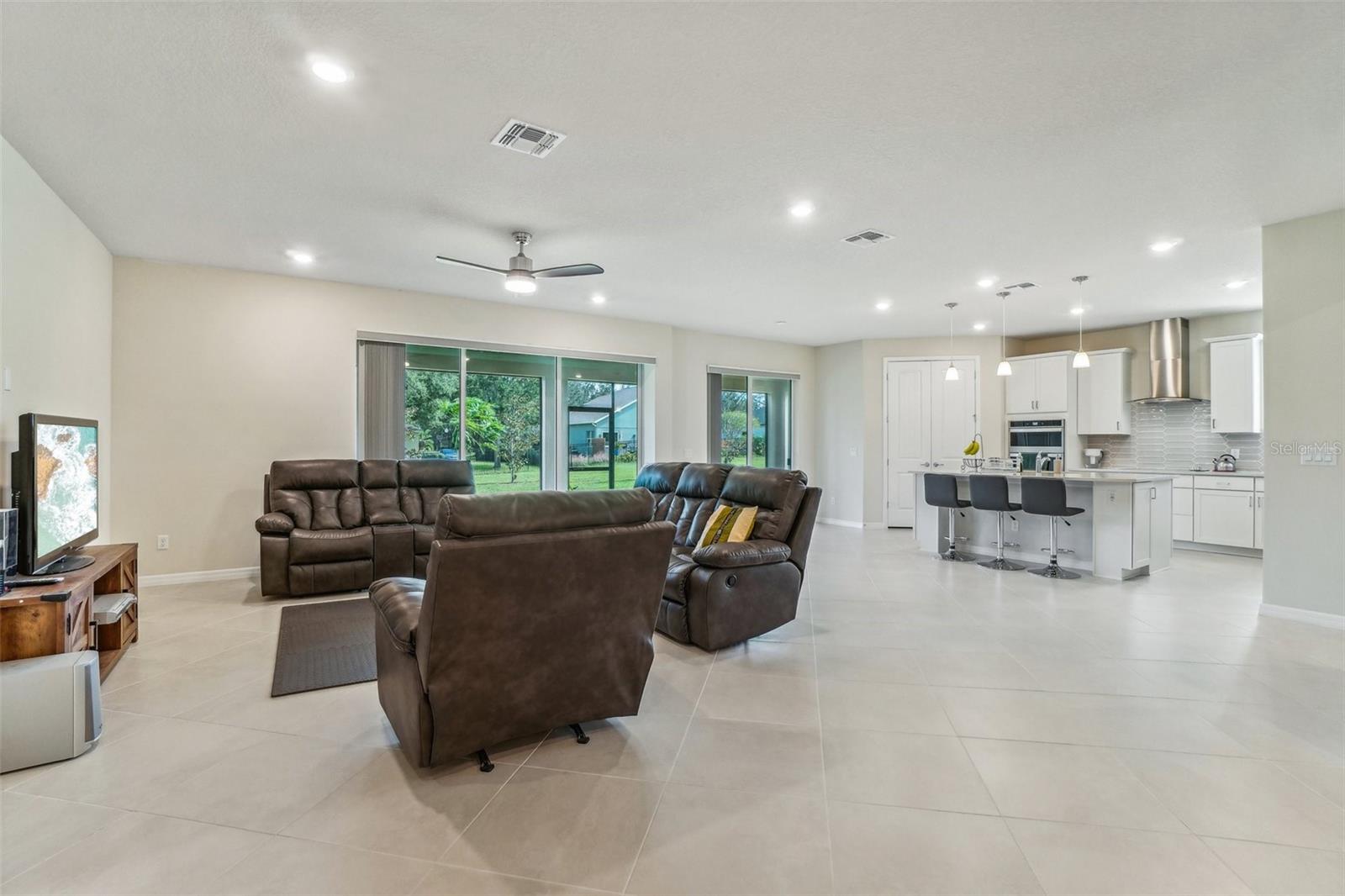 2695 HILLTOP LOOP, APOPKA, FL, 32712