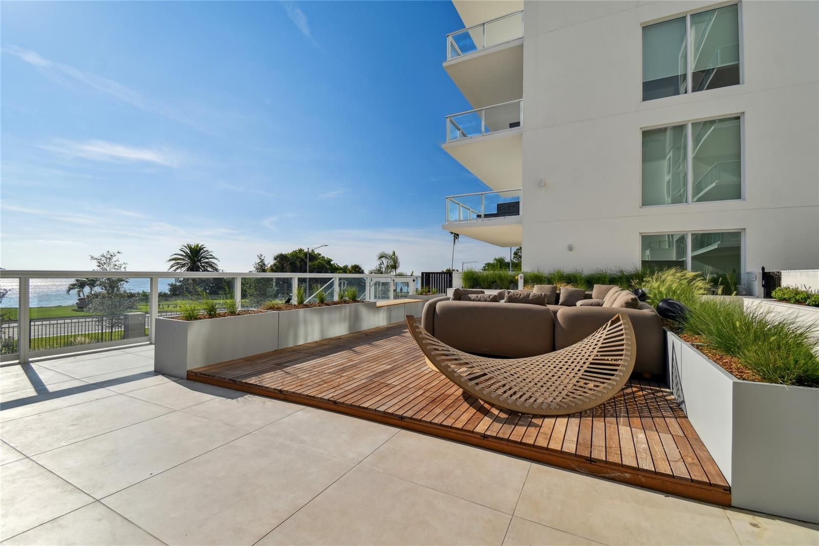 1020 SUNSET POINT RD RD #405, CLEARWATER, FL, 33755