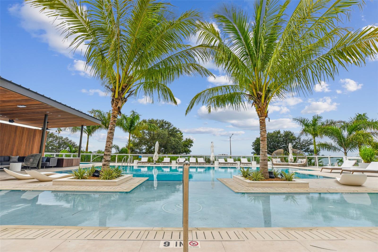 1020 SUNSET POINT RD RD #405, CLEARWATER, FL, 33755