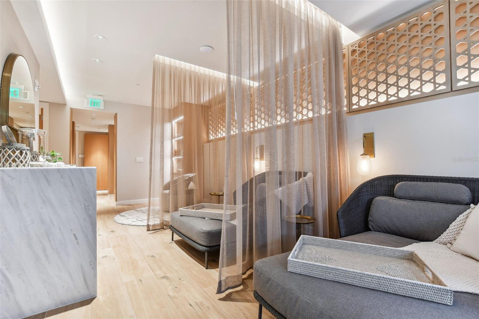 1020 SUNSET POINT RD #405, CLEARWATER, FL, 33755