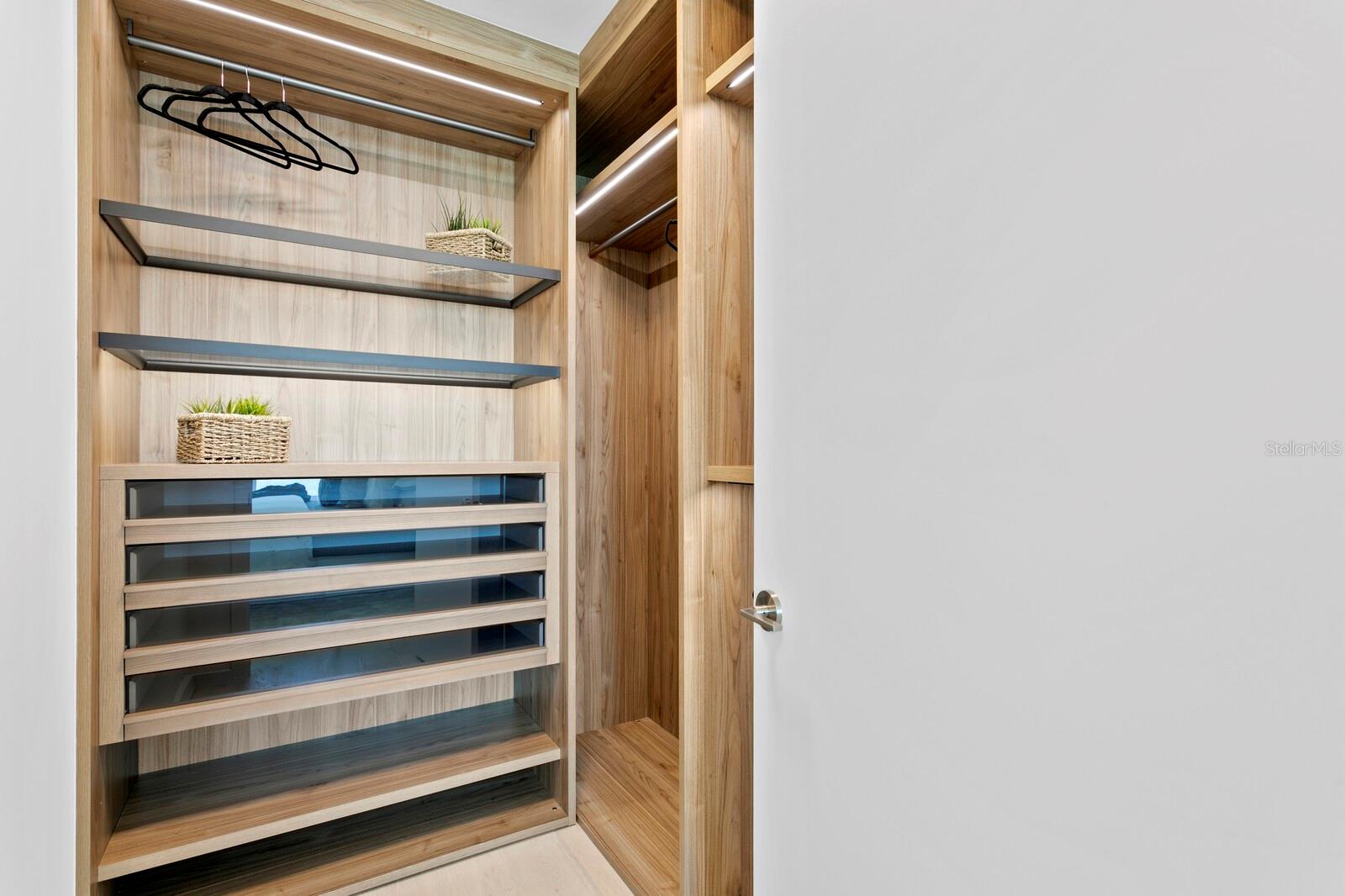 1020 SUNSET POINT RD #405, CLEARWATER, FL, 33755