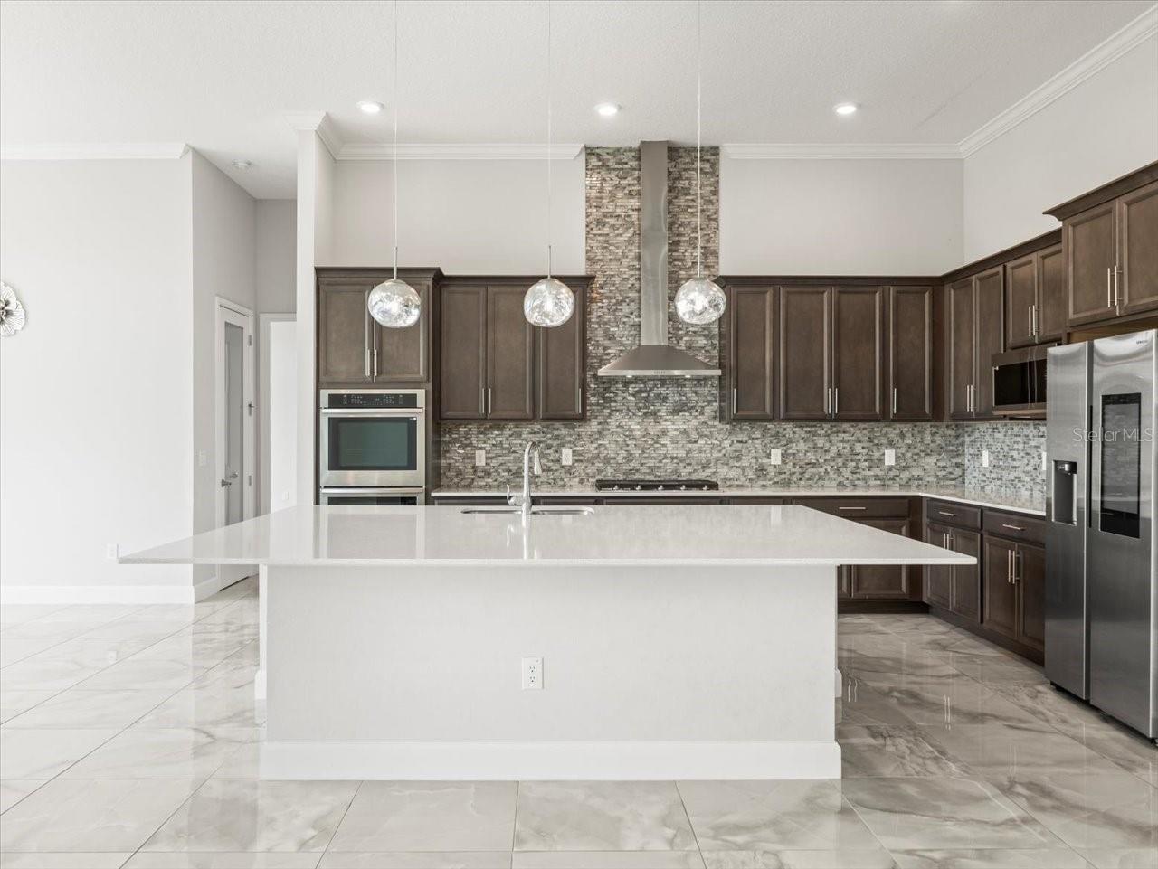 814 MANNS HARBOR DR, APOLLO BEACH, FL, 33572