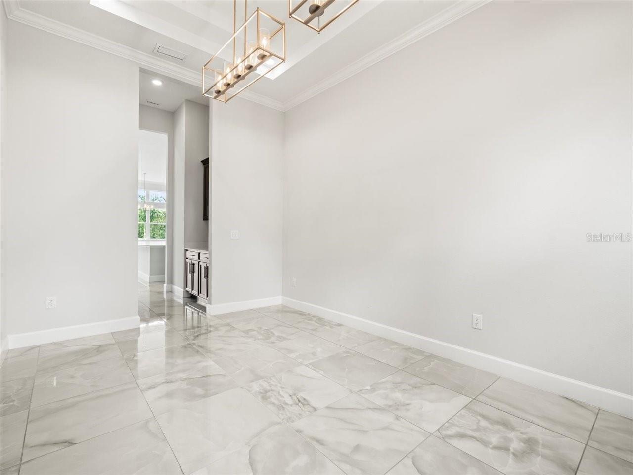 814 MANNS HARBOR DR, APOLLO BEACH, FL, 33572