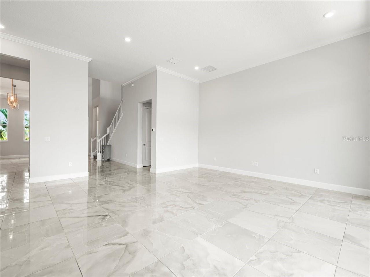 814 MANNS HARBOR DR, APOLLO BEACH, FL, 33572