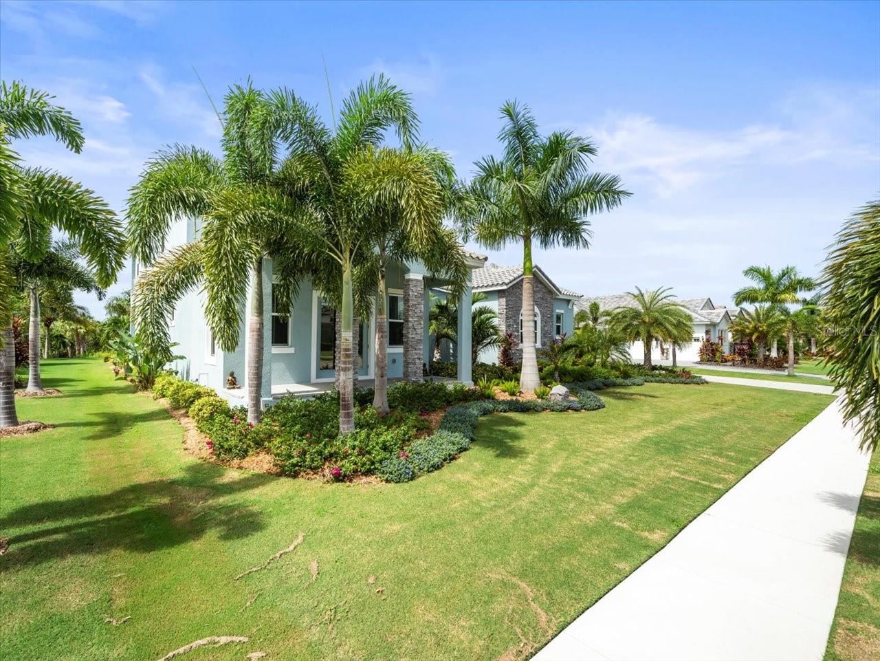 814 MANNS HARBOR DR, APOLLO BEACH, FL, 33572