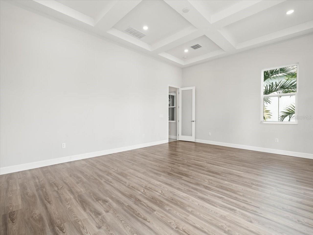 814 MANNS HARBOR DR, APOLLO BEACH, FL, 33572