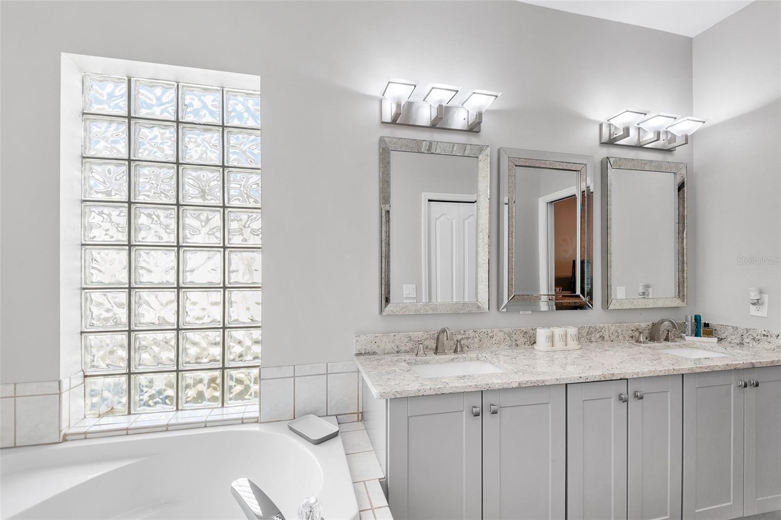 1013 ROBIN LN, WINTER HAVEN, FL, 33884
