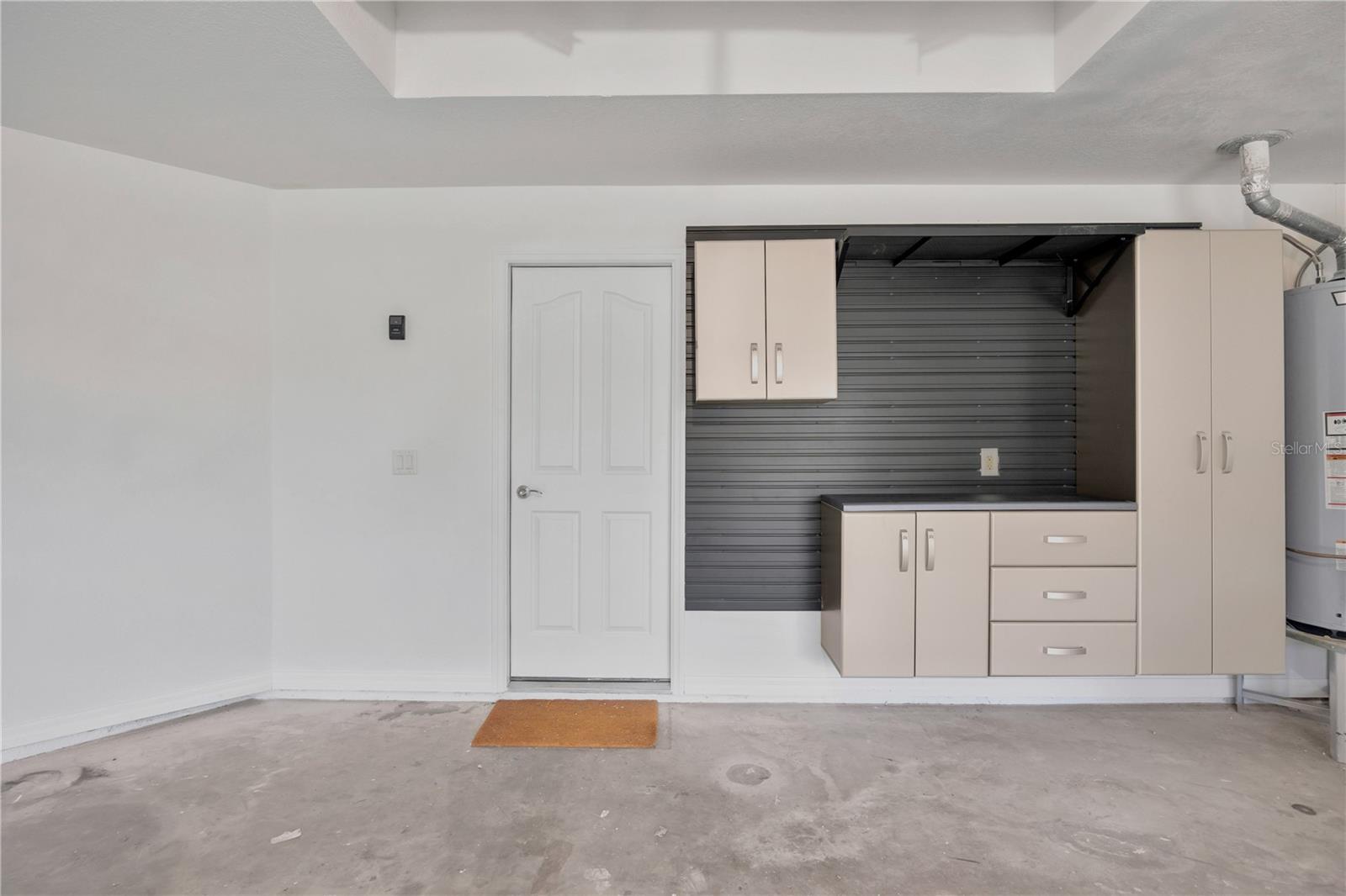 16835 HAWKRIDGE RD, LITHIA, FL, 33547