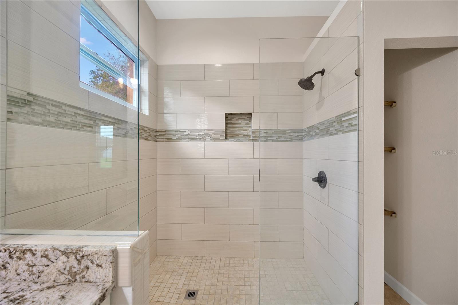 16835 HAWKRIDGE RD, LITHIA, FL, 33547