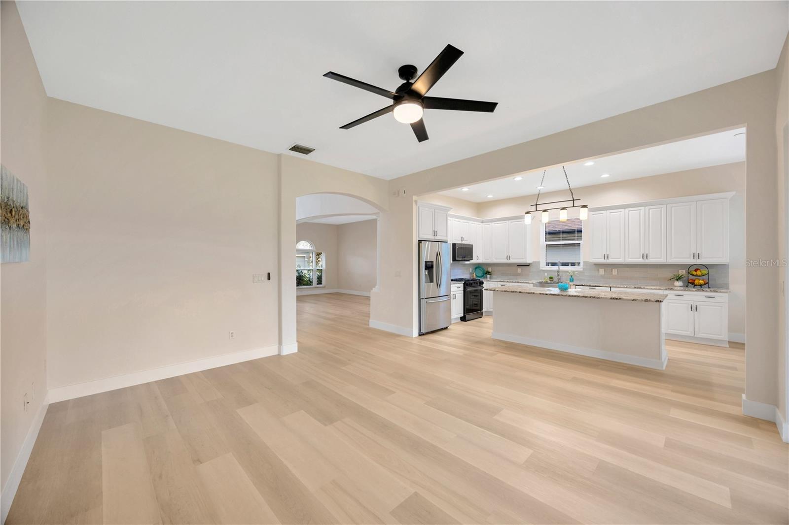 16835 HAWKRIDGE RD, LITHIA, FL, 33547