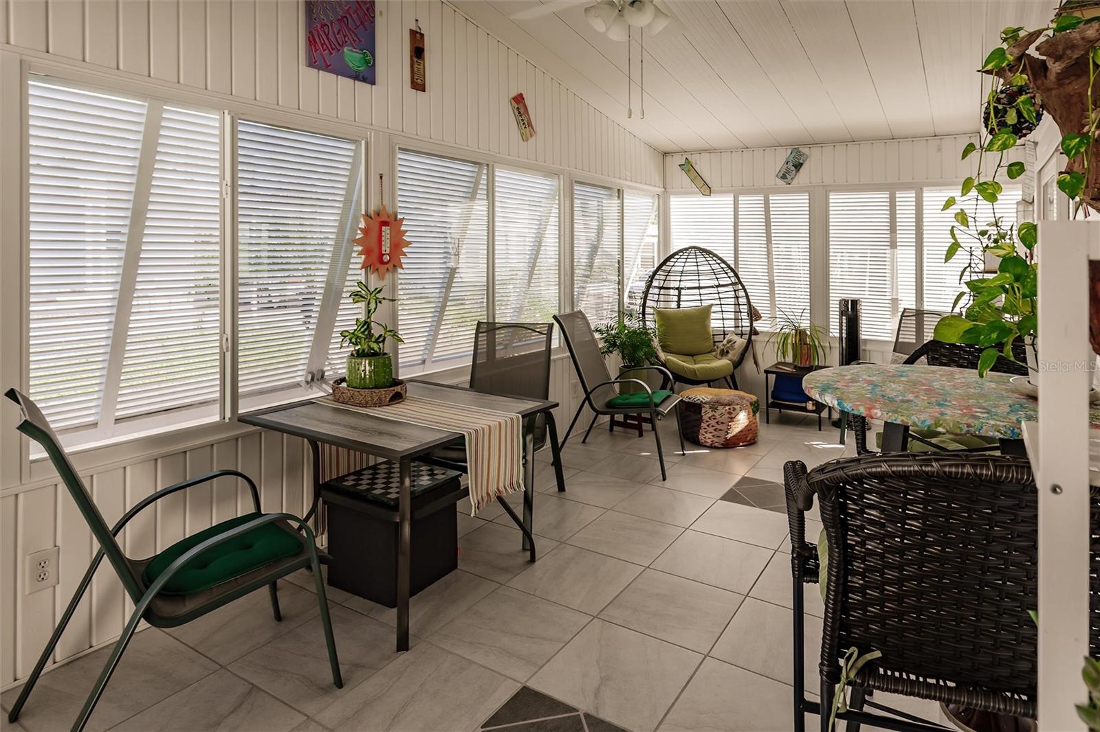 203 PALM AIR DR, OSPREY, FL, 34229