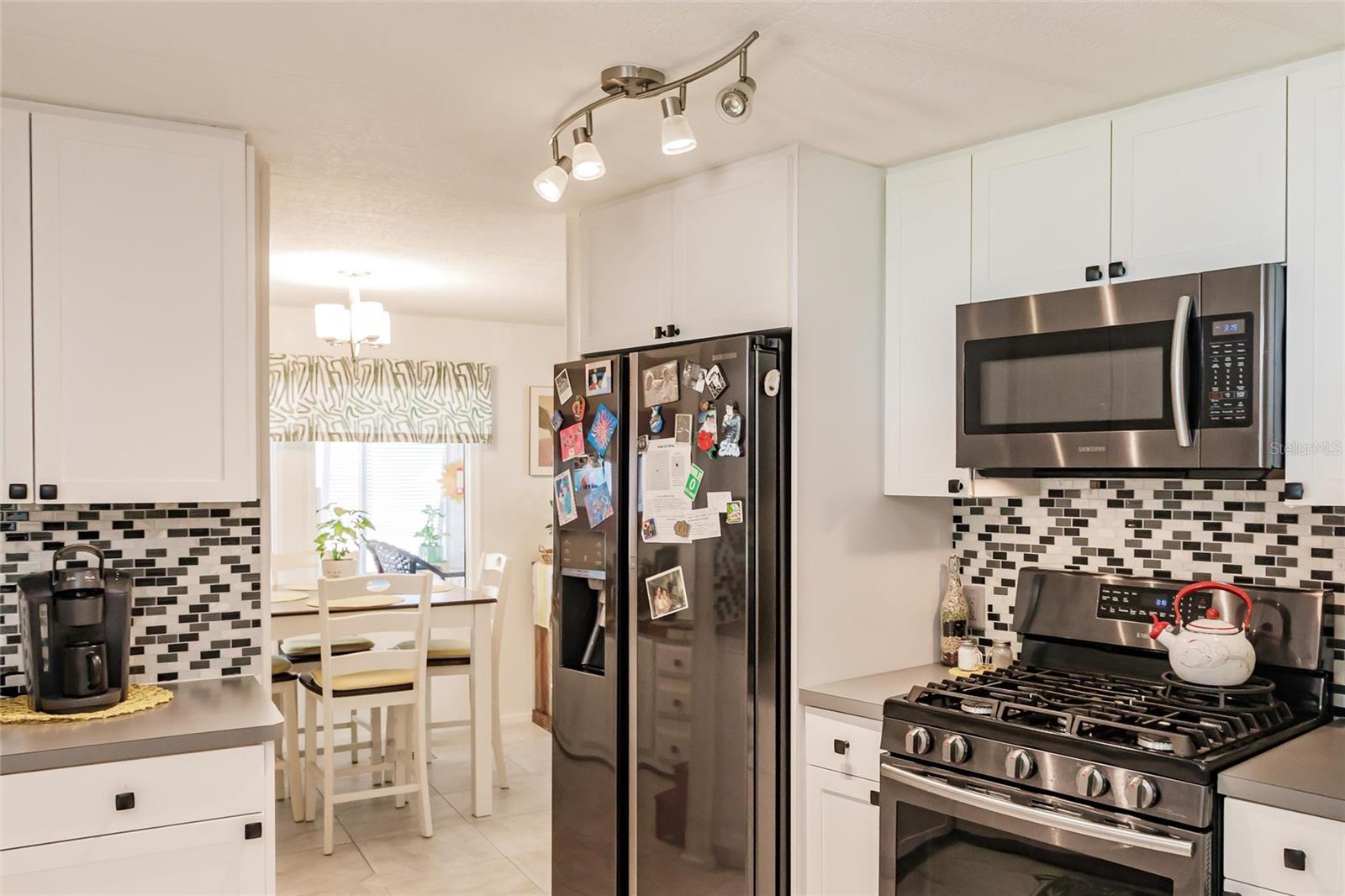 203 PALM AIR DR, OSPREY, FL, 34229