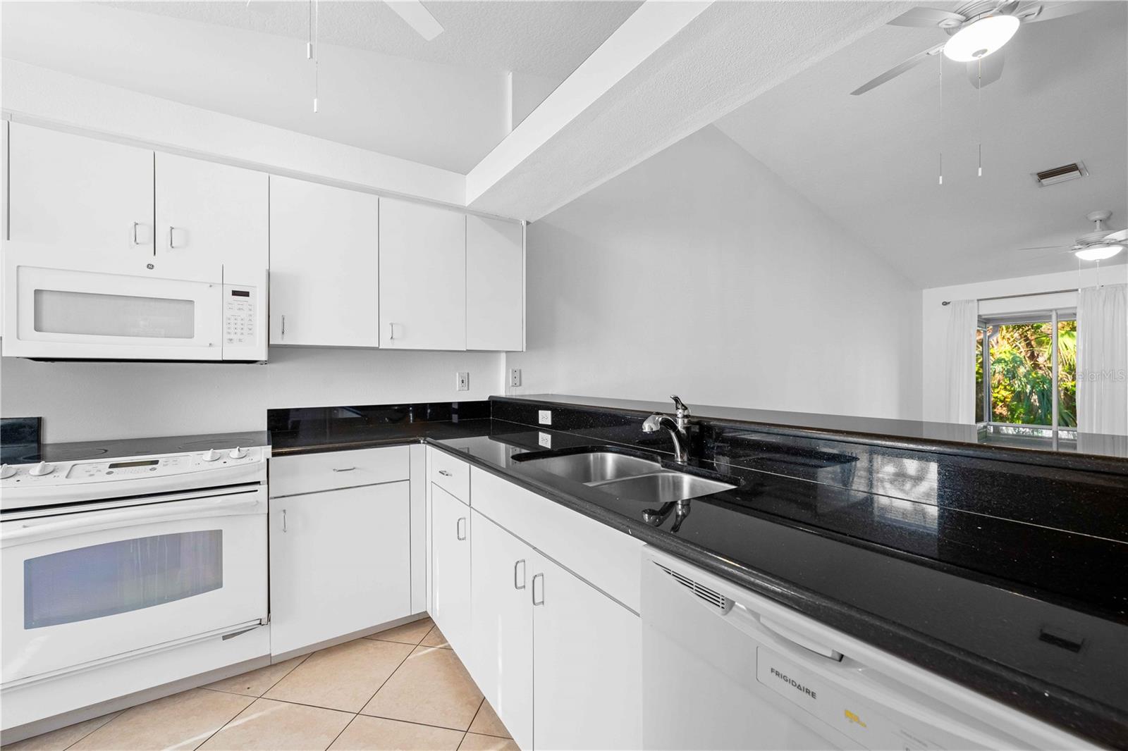 630 N JEFFERSON AVE #19, SARASOTA, FL, 34237