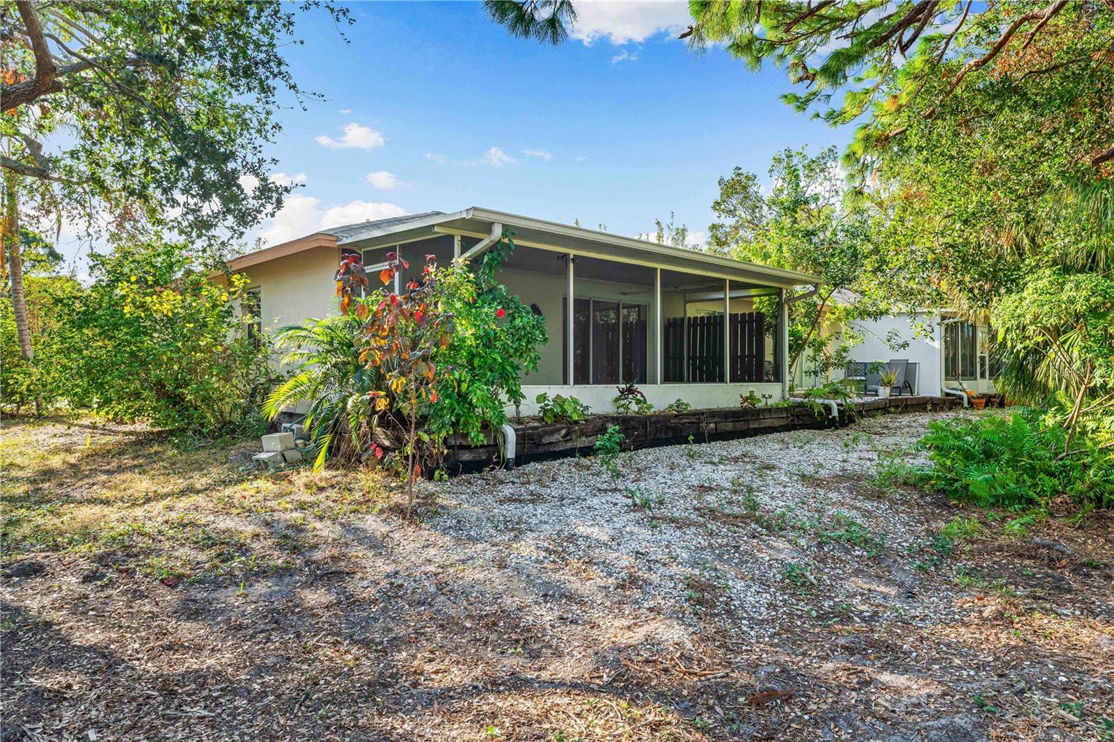 630 N JEFFERSON AVE #19, SARASOTA, FL, 34237