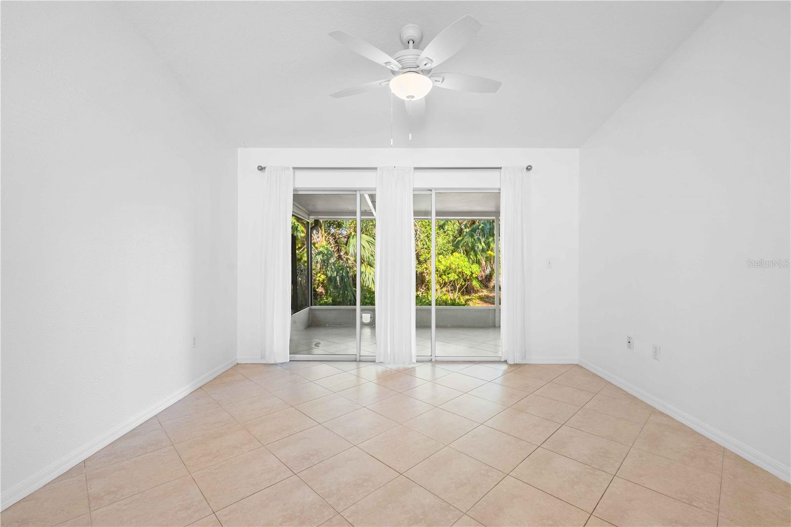 630 N JEFFERSON AVE #19, SARASOTA, FL, 34237