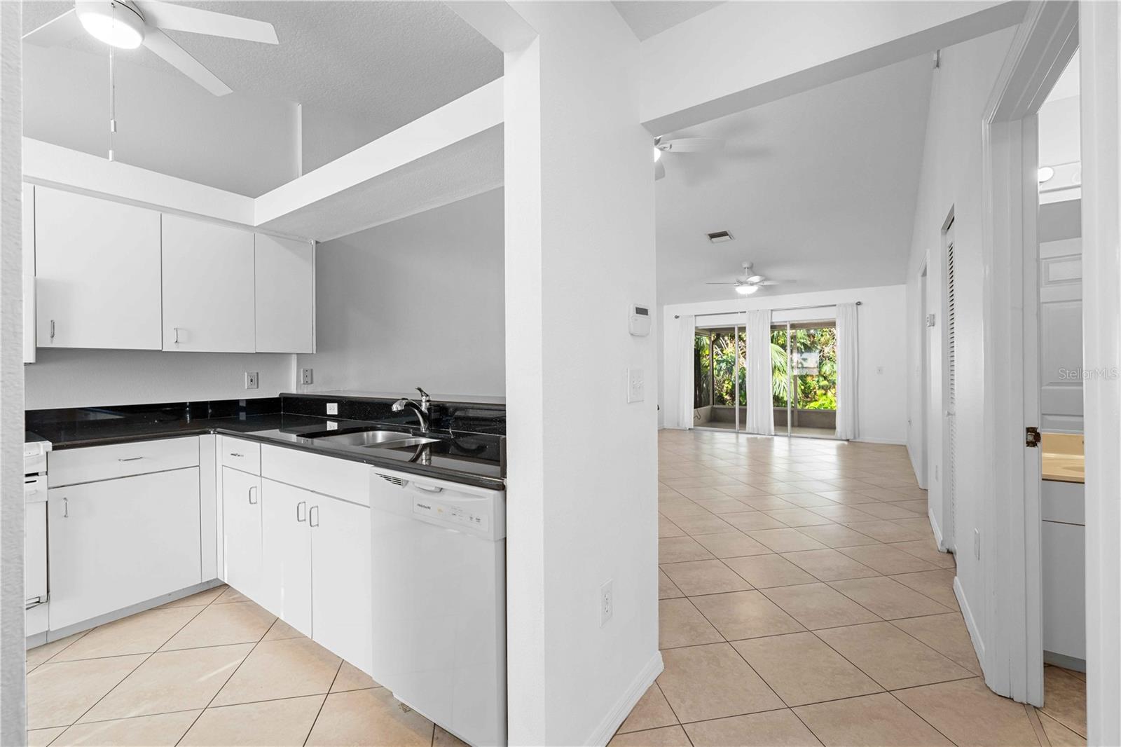630 N JEFFERSON AVE #19, SARASOTA, FL, 34237