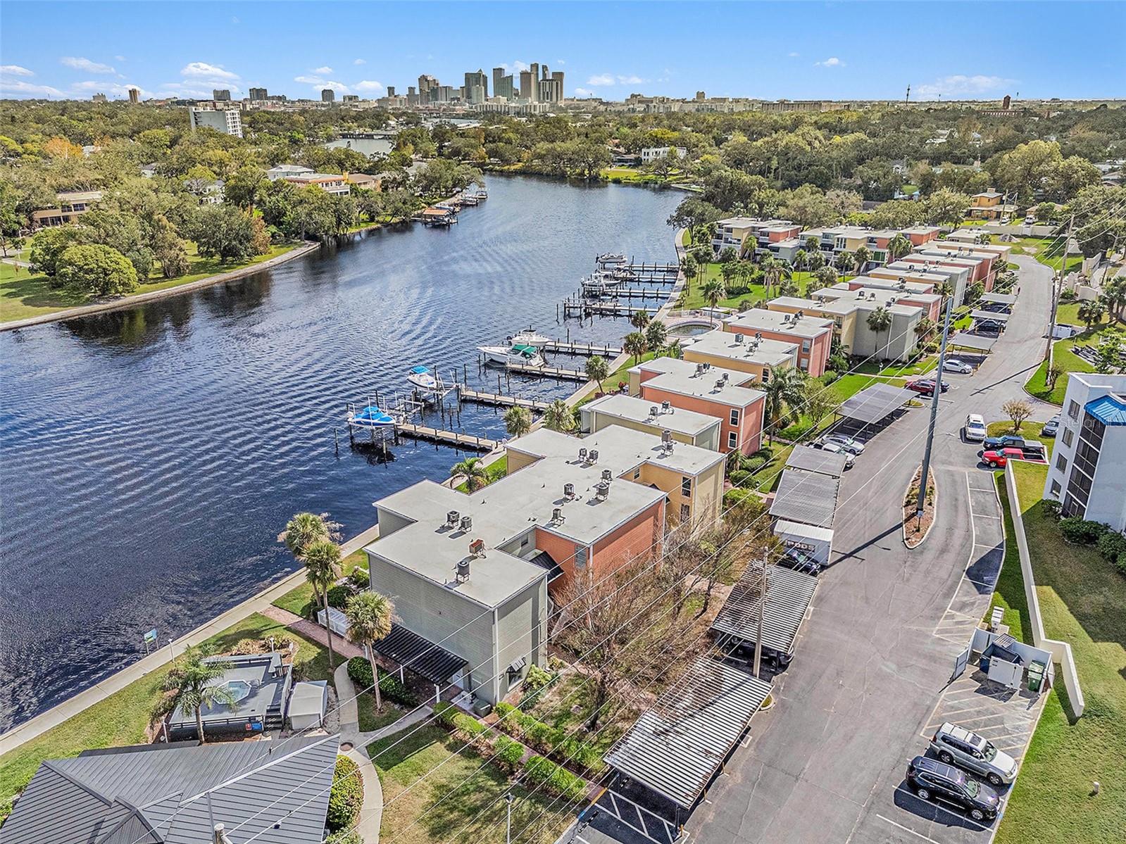 2424 W TAMPA BAY BLVD #D203, TAMPA, FL, 33607