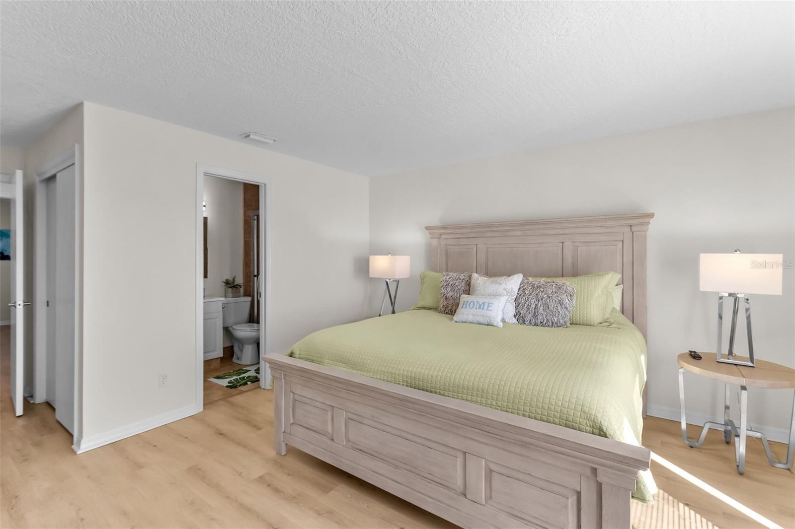 5026 COQUINA KEY DR SE #5026, ST PETERSBURG, FL, 33705