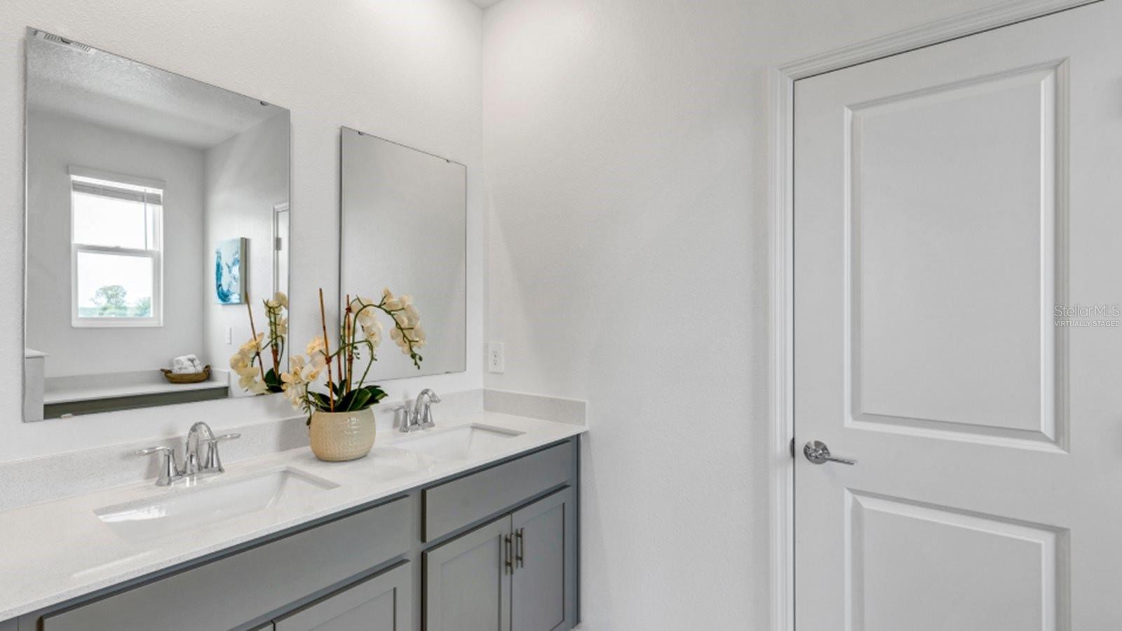 827 MIDDLETON ST, DEBARY, FL, 32713