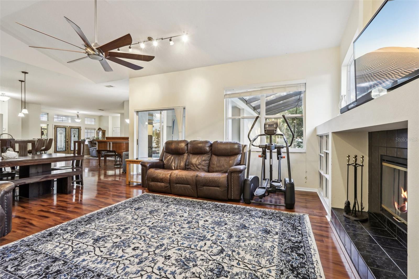 6411 BARTON RD, PLANT CITY, FL, 33565