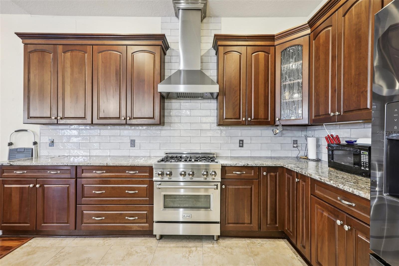 6411 BARTON RD, PLANT CITY, FL, 33565