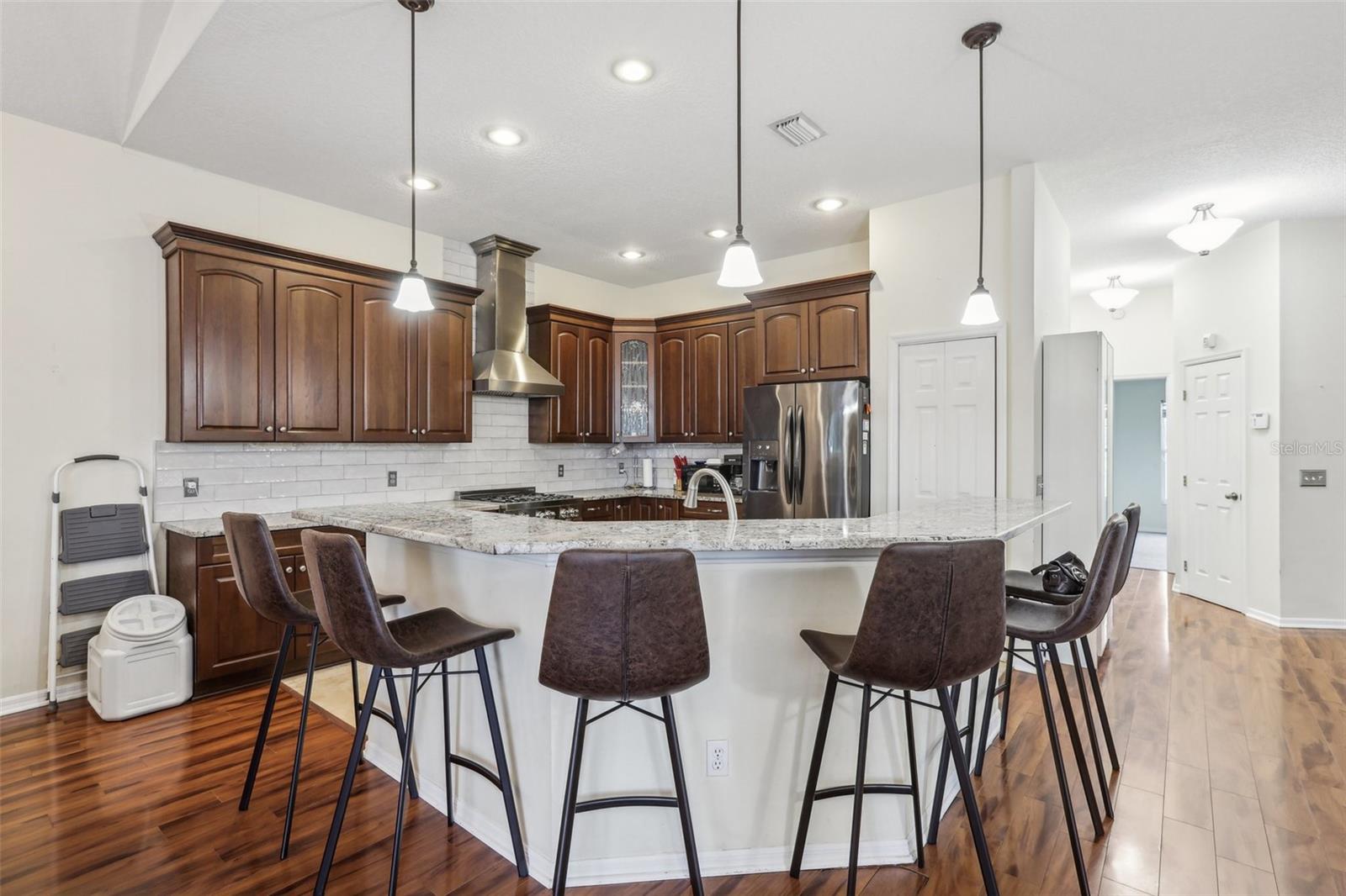 6411 BARTON RD, PLANT CITY, FL, 33565
