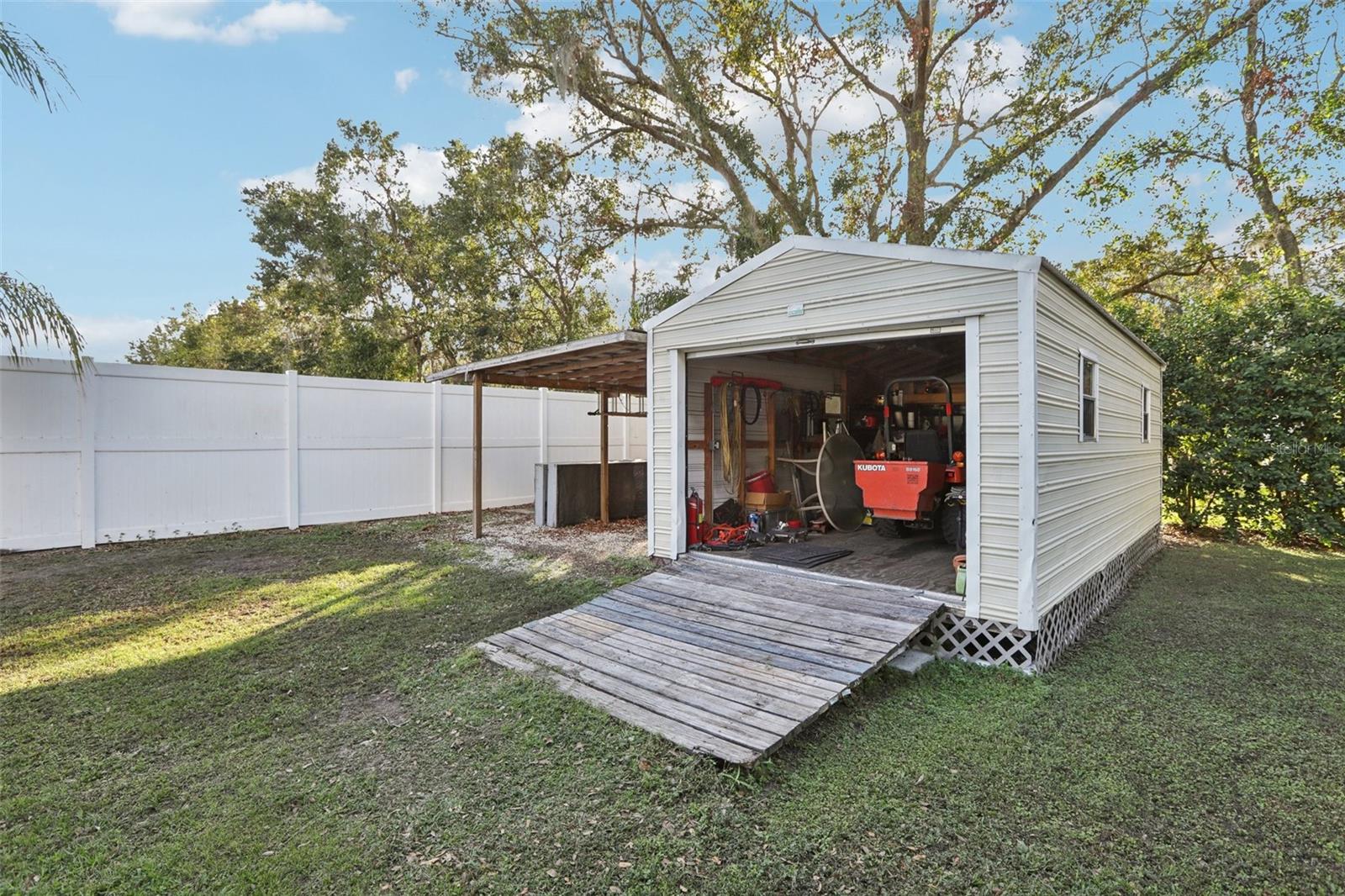 6411 BARTON RD, PLANT CITY, FL, 33565