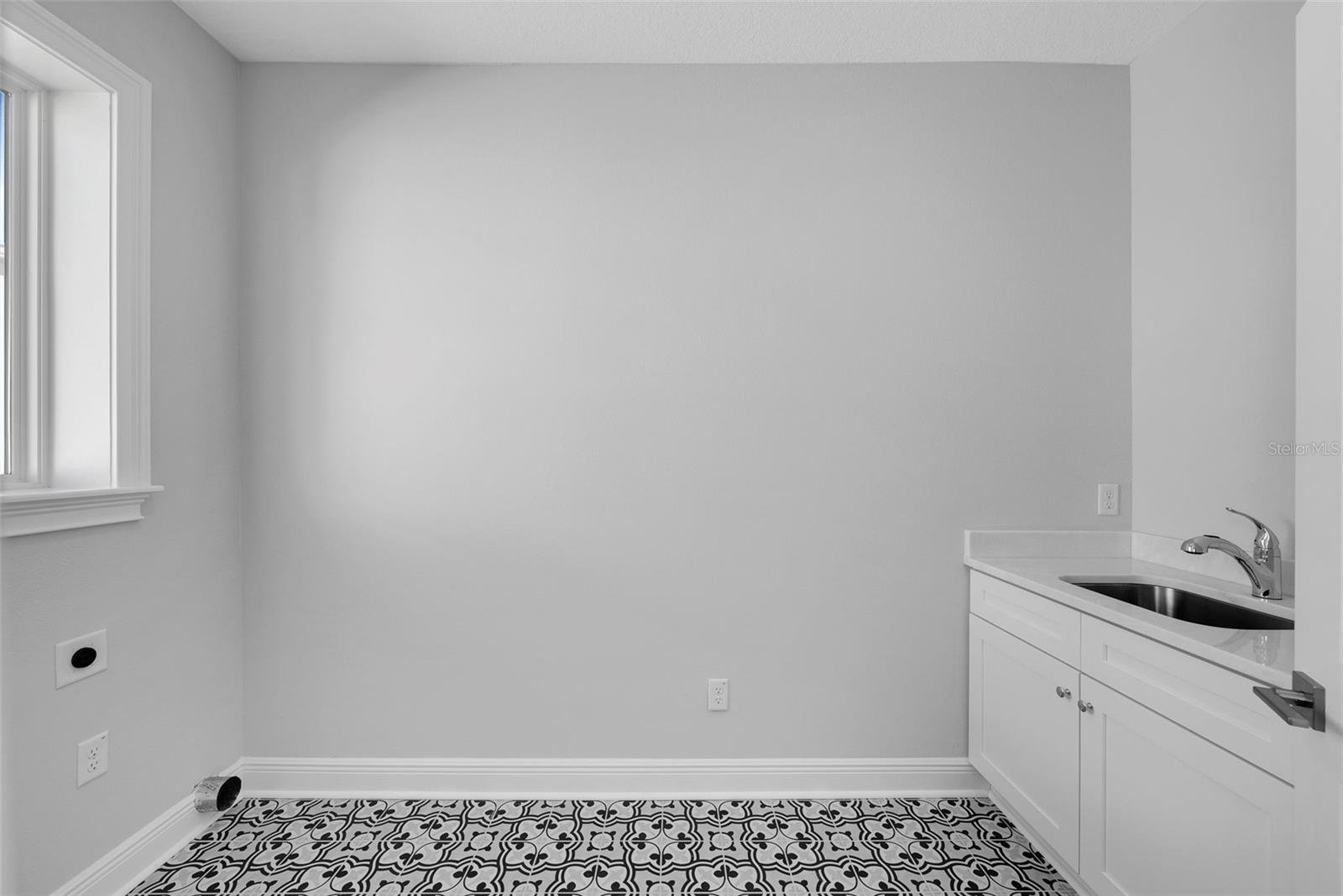 3612 W RENELLIE CIR, TAMPA, FL, 33629