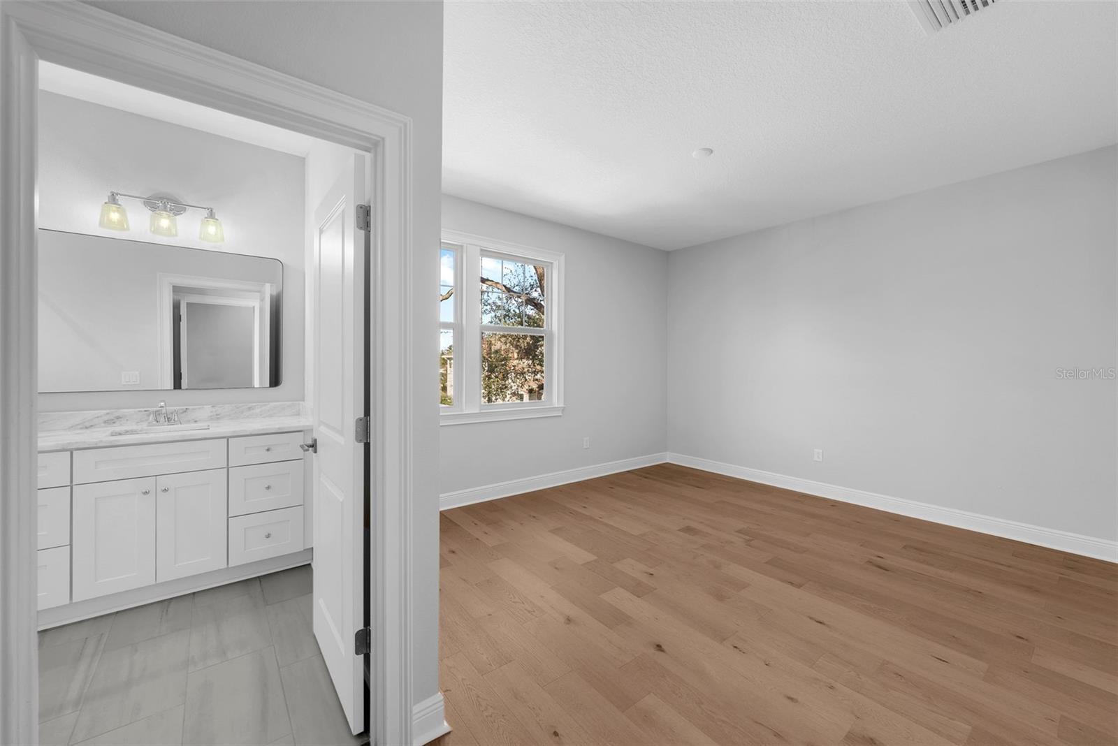 3612 W RENELLIE CIR, TAMPA, FL, 33629