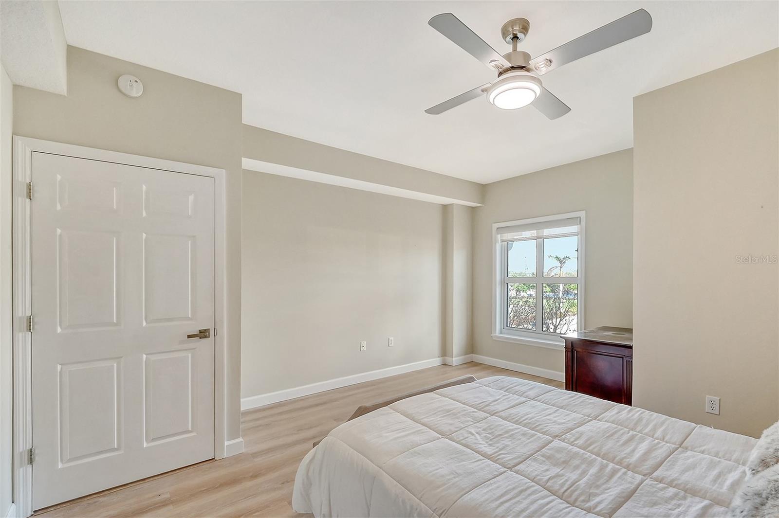 750 N TAMIAMI TRL #302, SARASOTA, FL, 34236