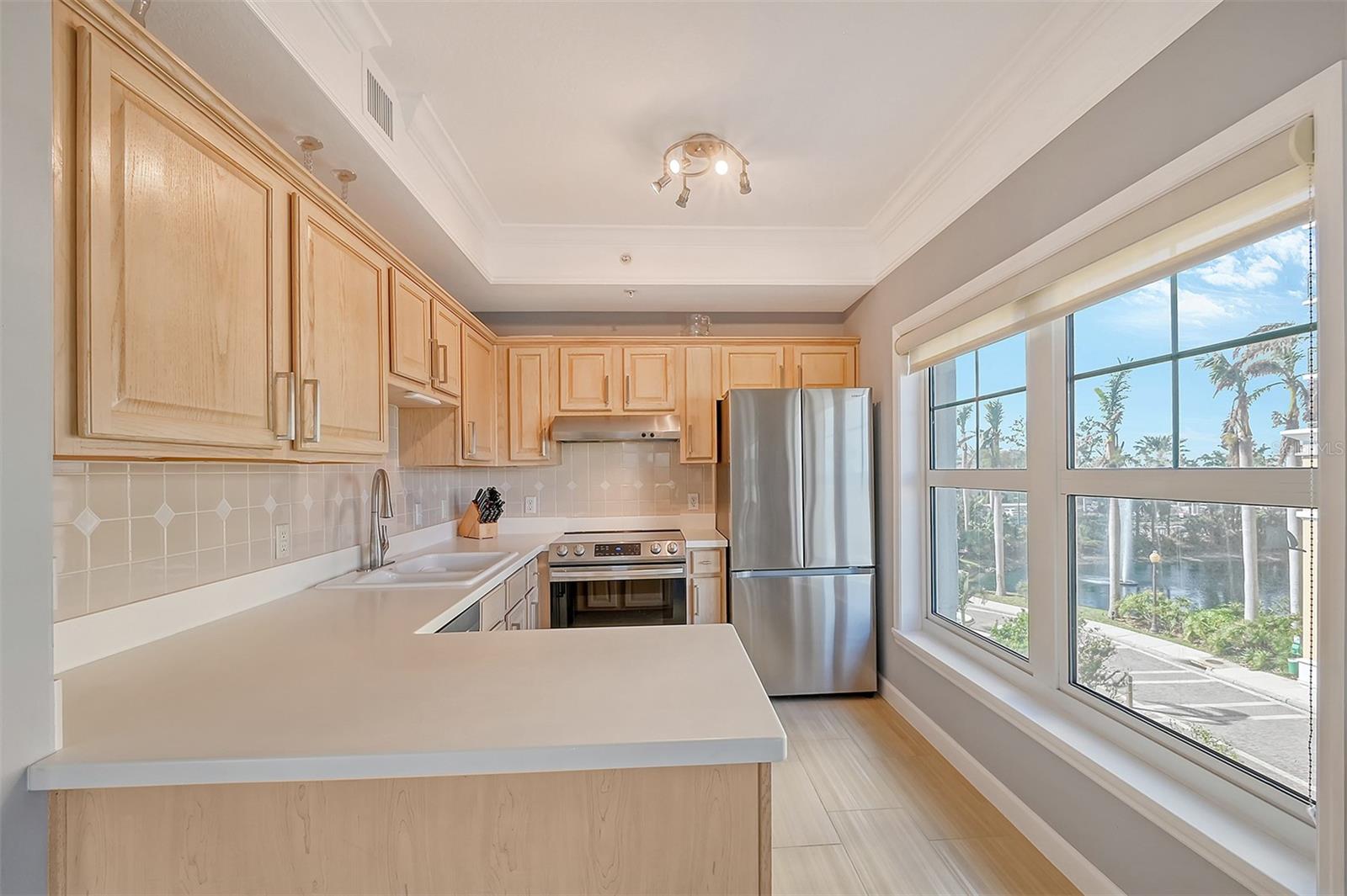 750 N TAMIAMI TRL #302, SARASOTA, FL, 34236