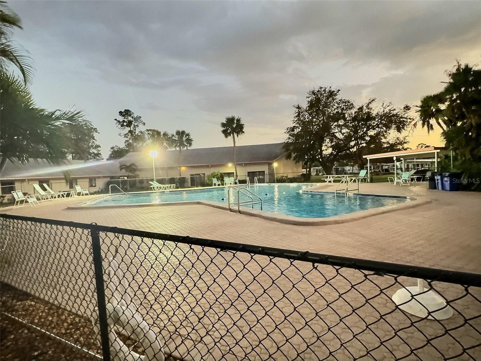 667 SUGAR PALM ST, LARGO, FL, 33778