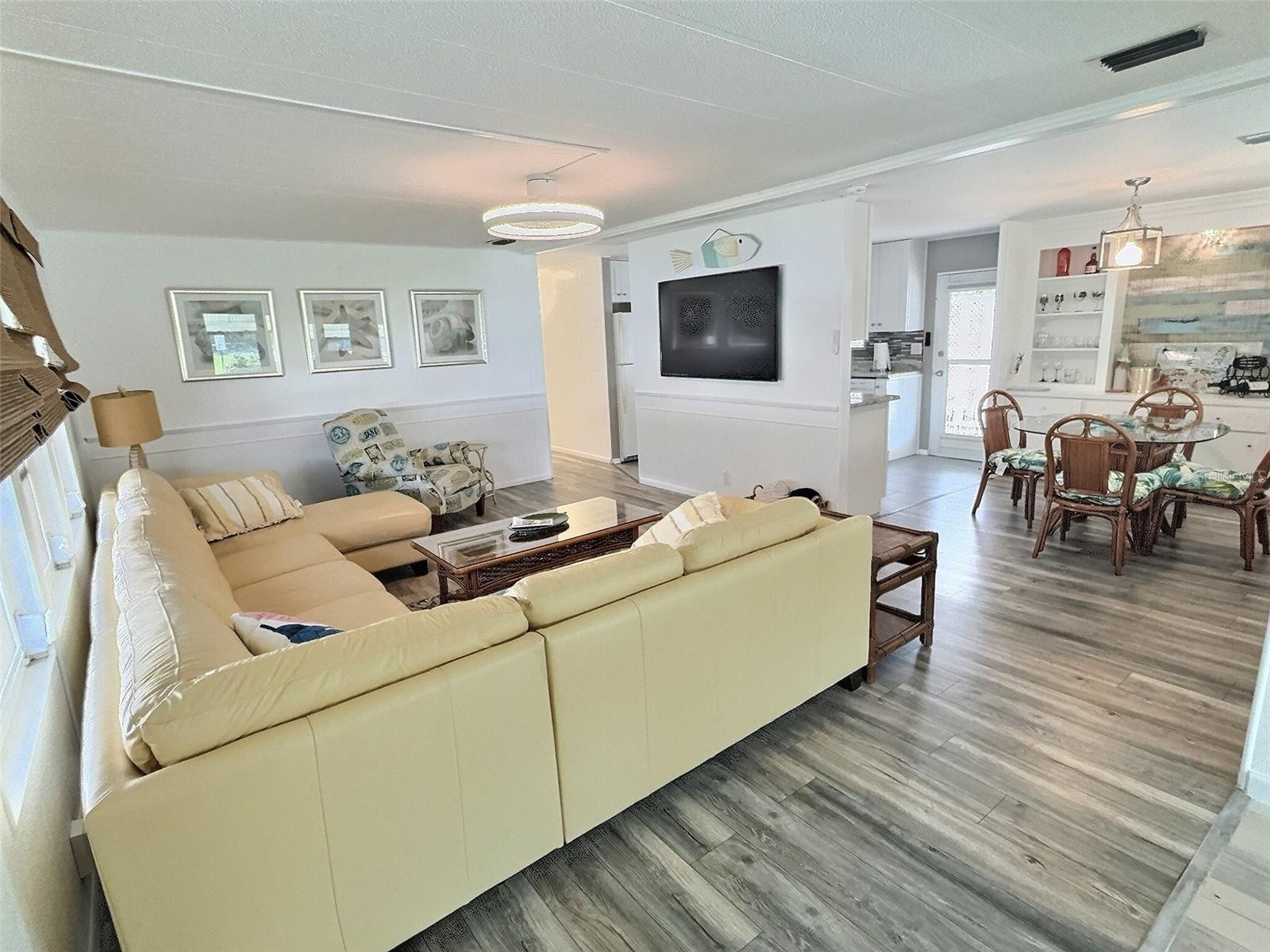 667 SUGAR PALM ST, LARGO, FL, 33778